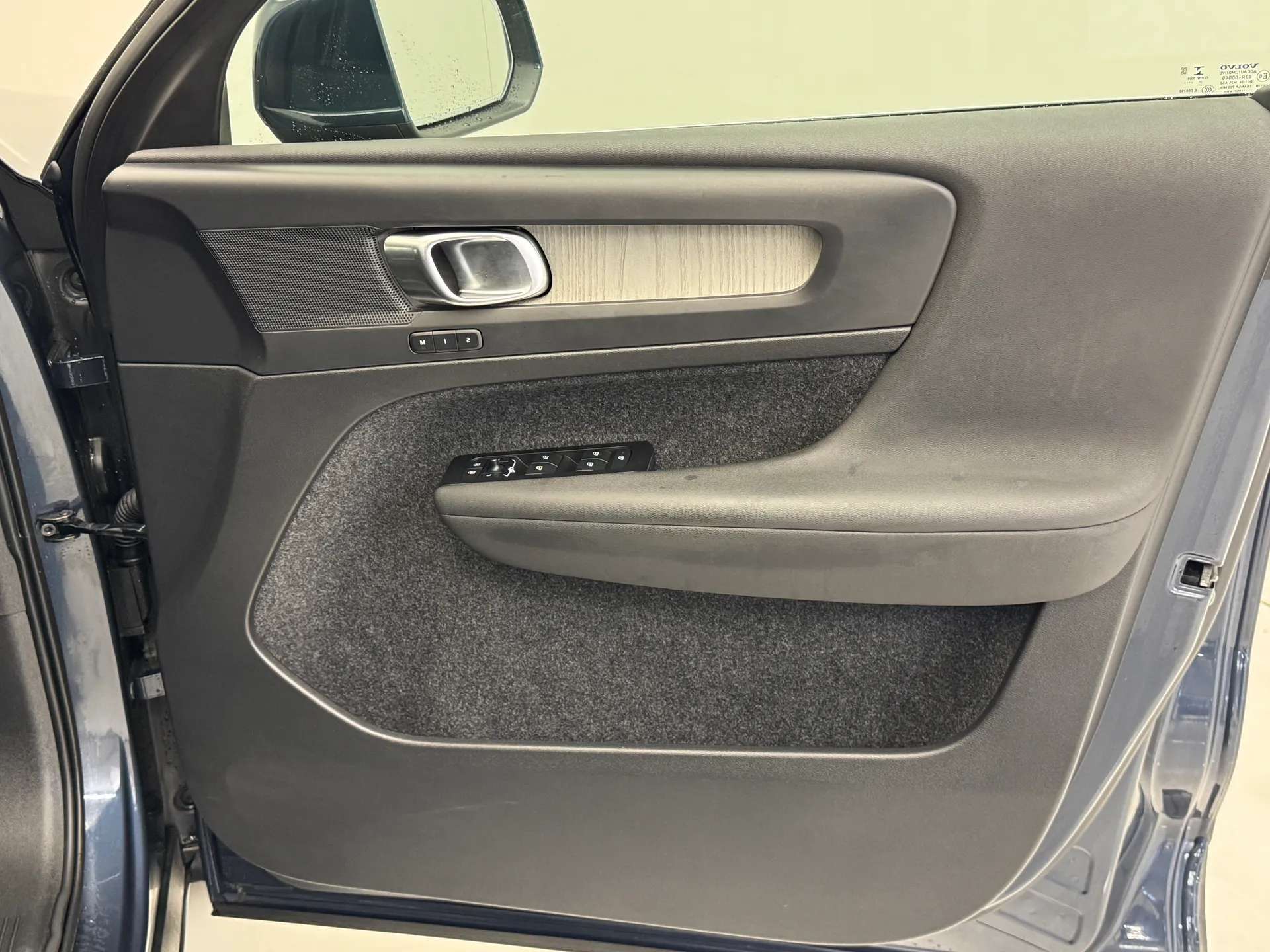 2021 VOLVO XC40 2021 VOLVO XC40