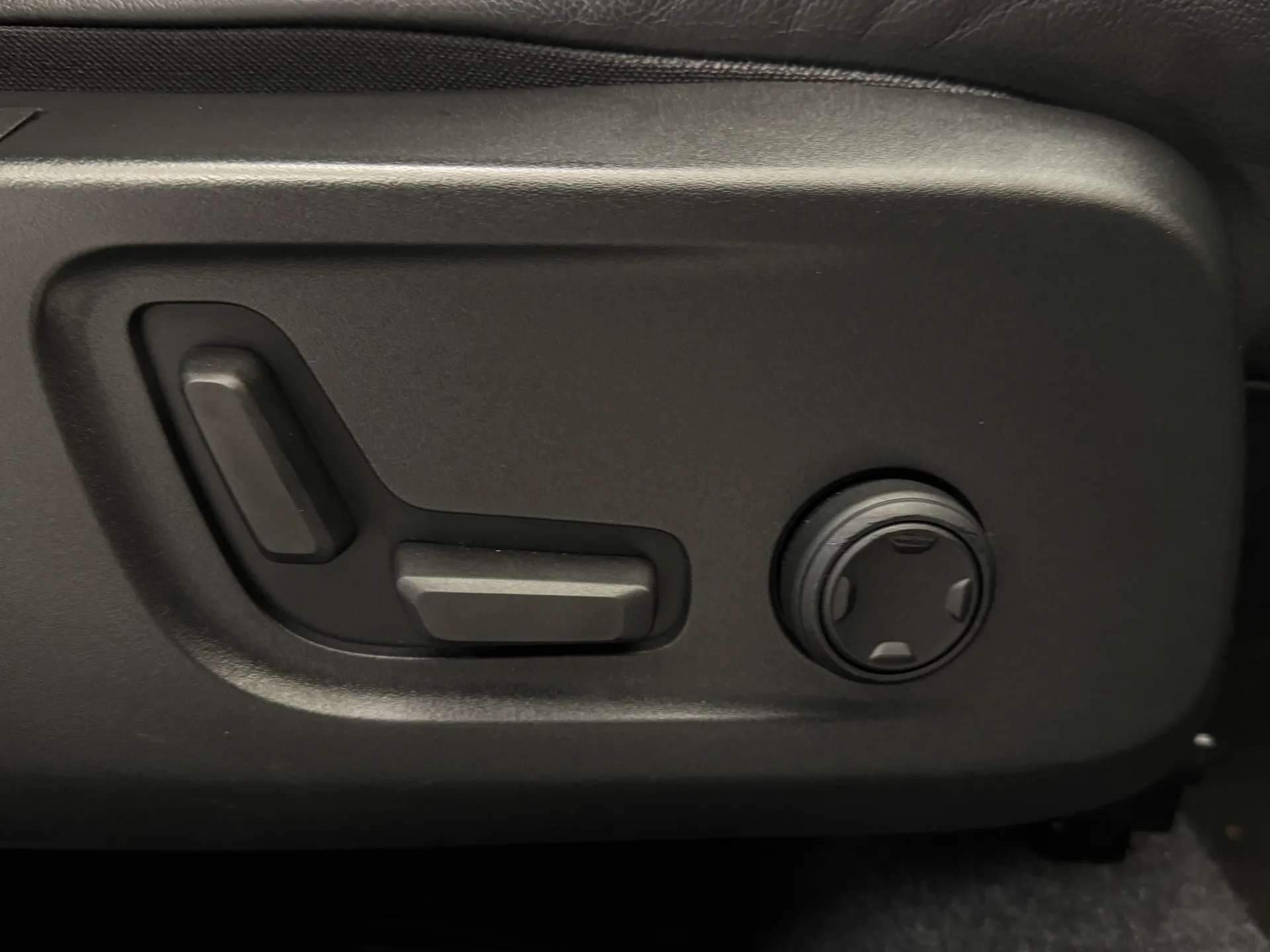 2021 VOLVO XC40 2021 VOLVO XC40