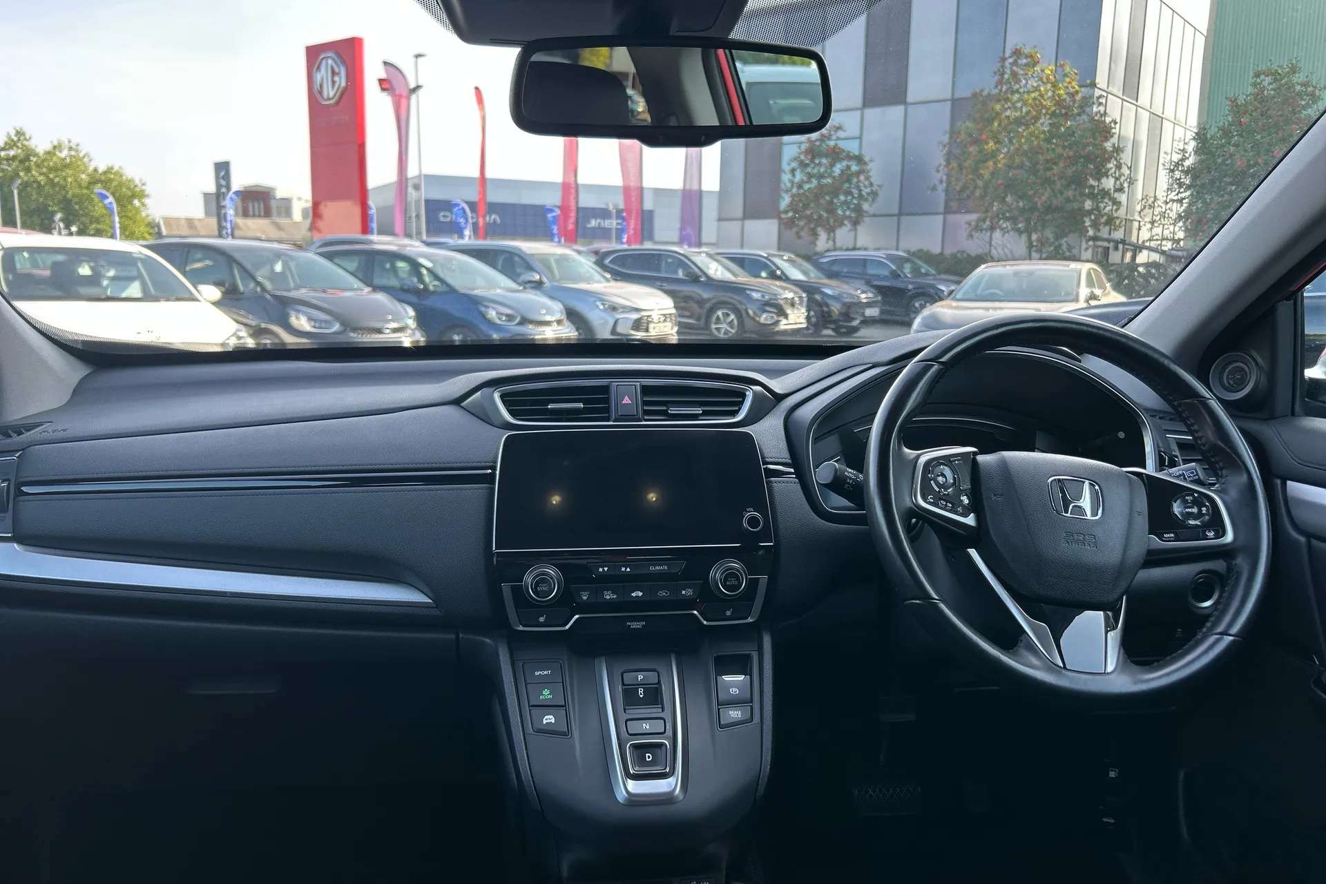 A 2022 HONDA CR-V 2.0 i-MMD Hybrid SR 2WD 5dr eCVT A 2022 HONDA CR-V 2.0 i-MMD Hybrid SR 2WD 5dr eCVT