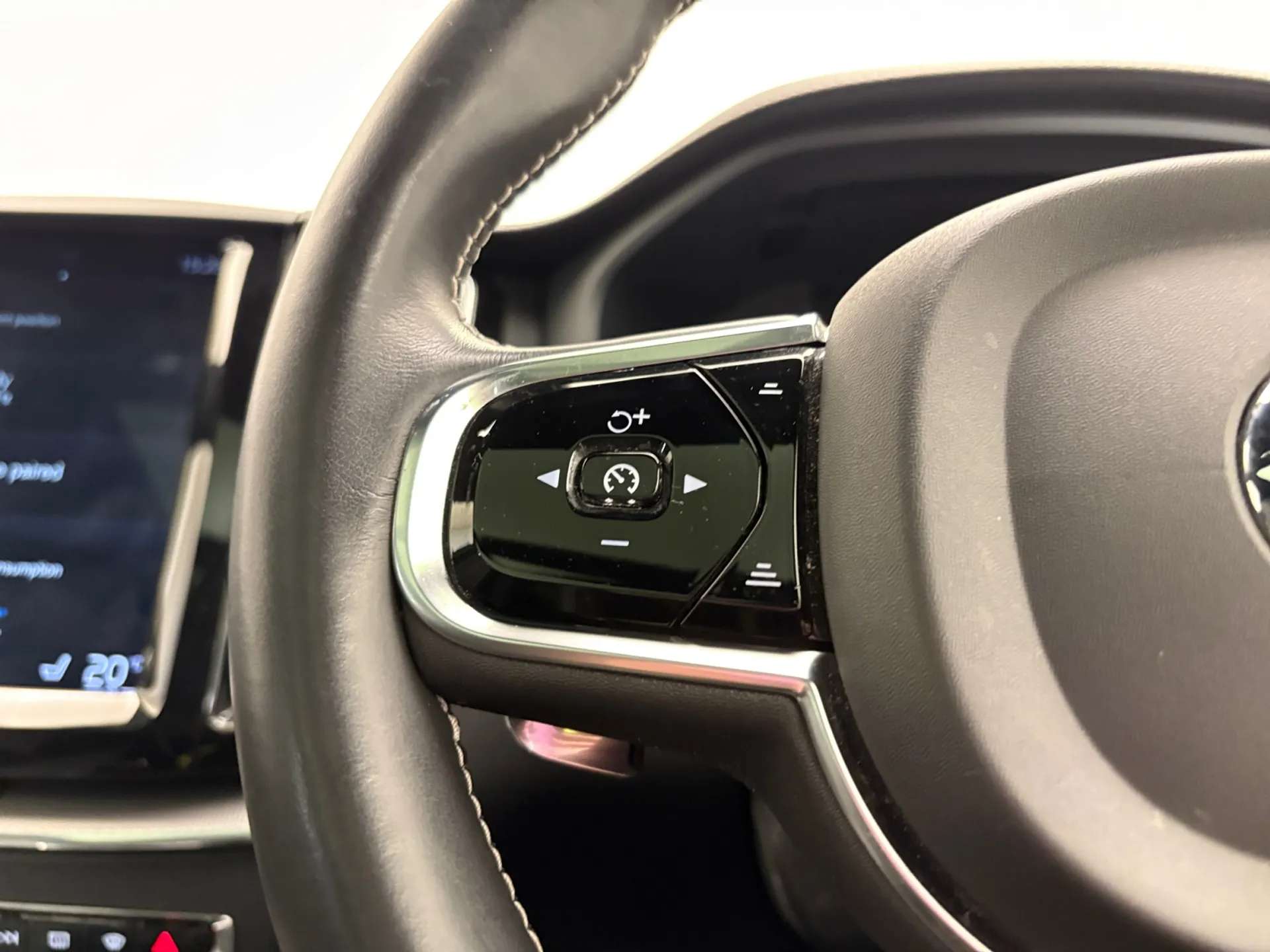 2020 VOLVO XC60 2020 VOLVO XC60