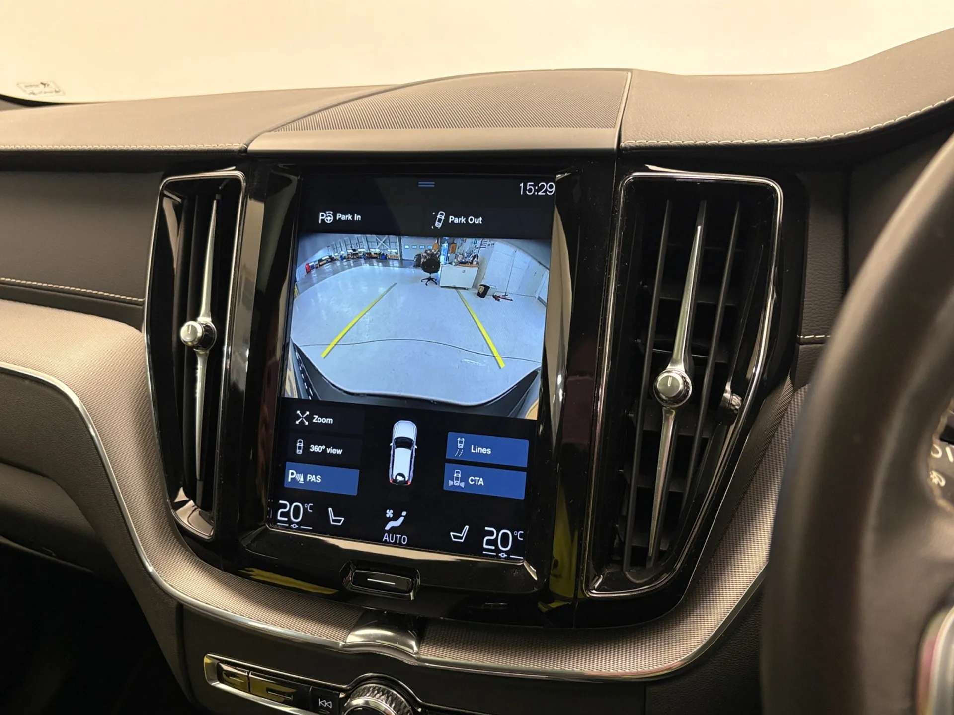 2020 VOLVO XC60 2020 VOLVO XC60