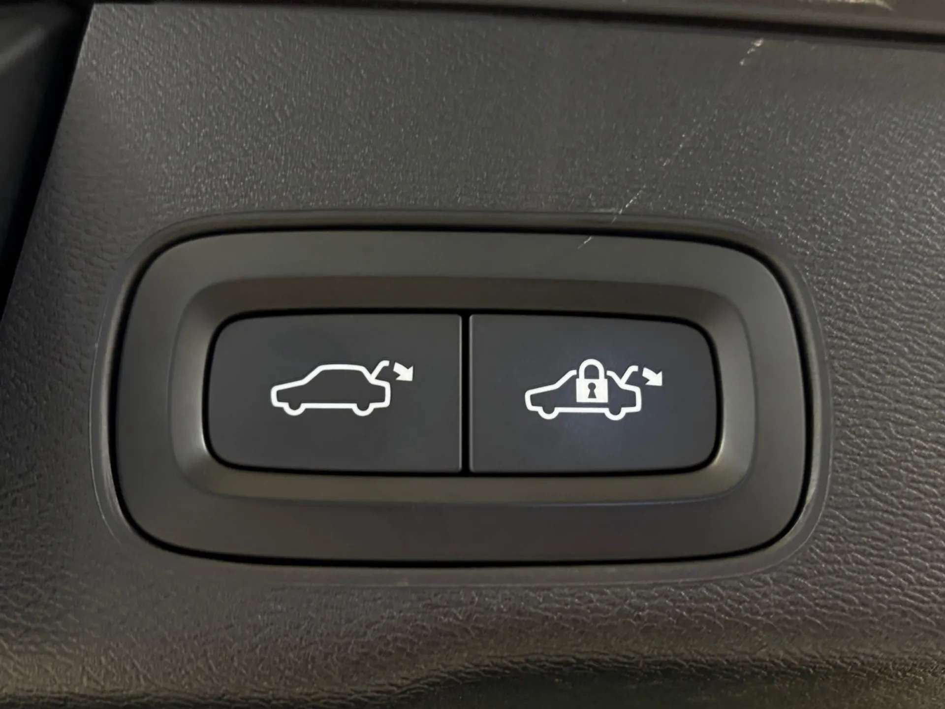 2020 VOLVO XC60 2020 VOLVO XC60