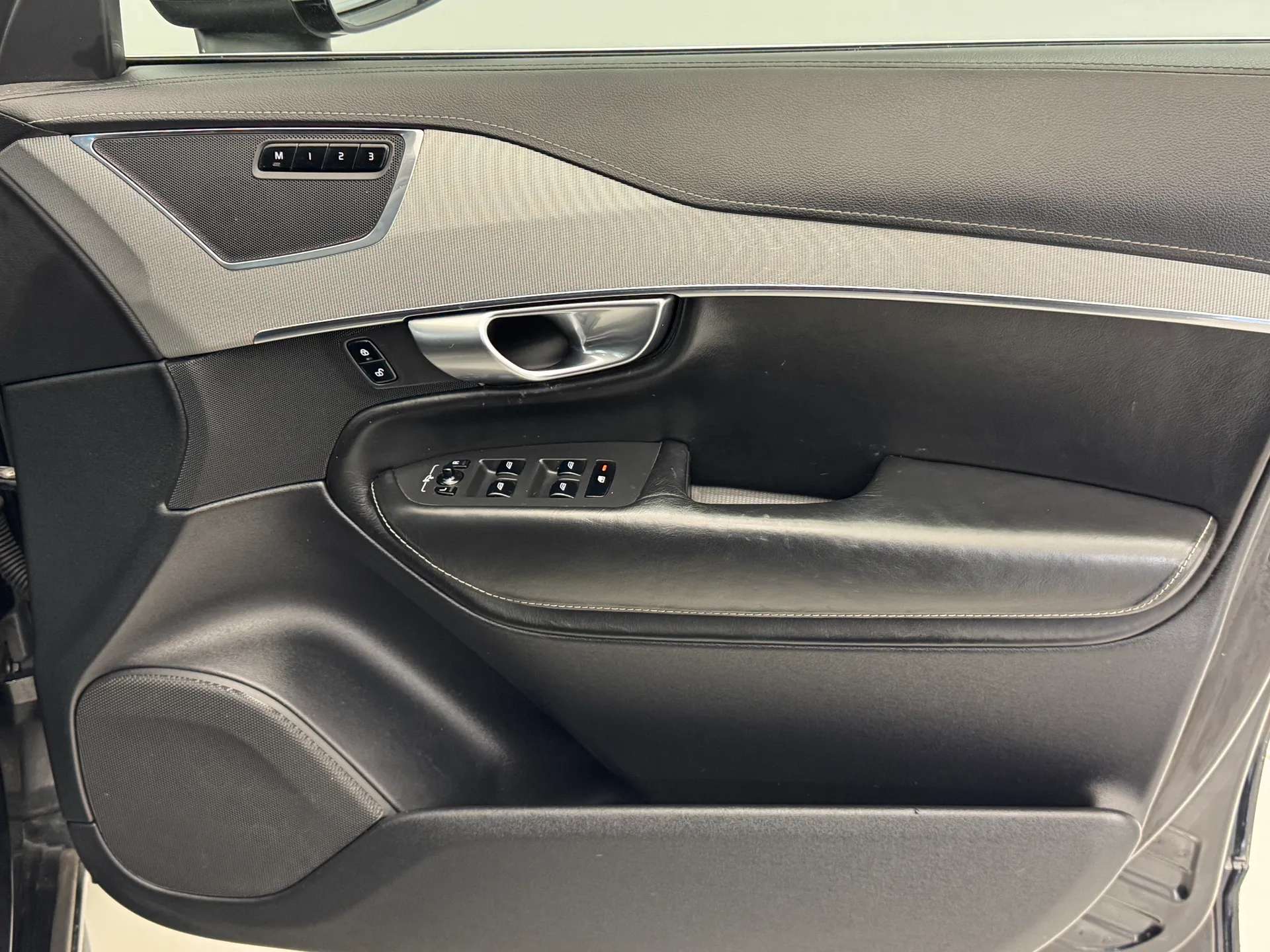 2017 VOLVO XC90 2017 VOLVO XC90