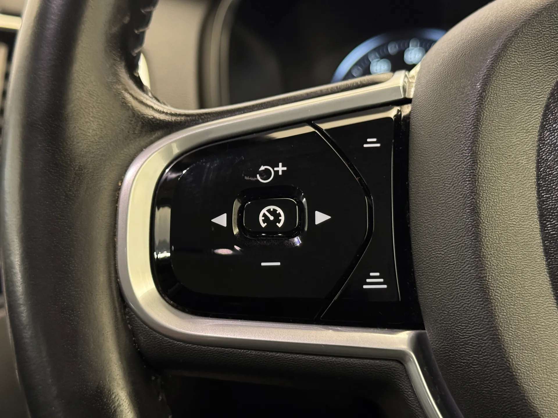 2017 VOLVO XC90 2017 VOLVO XC90