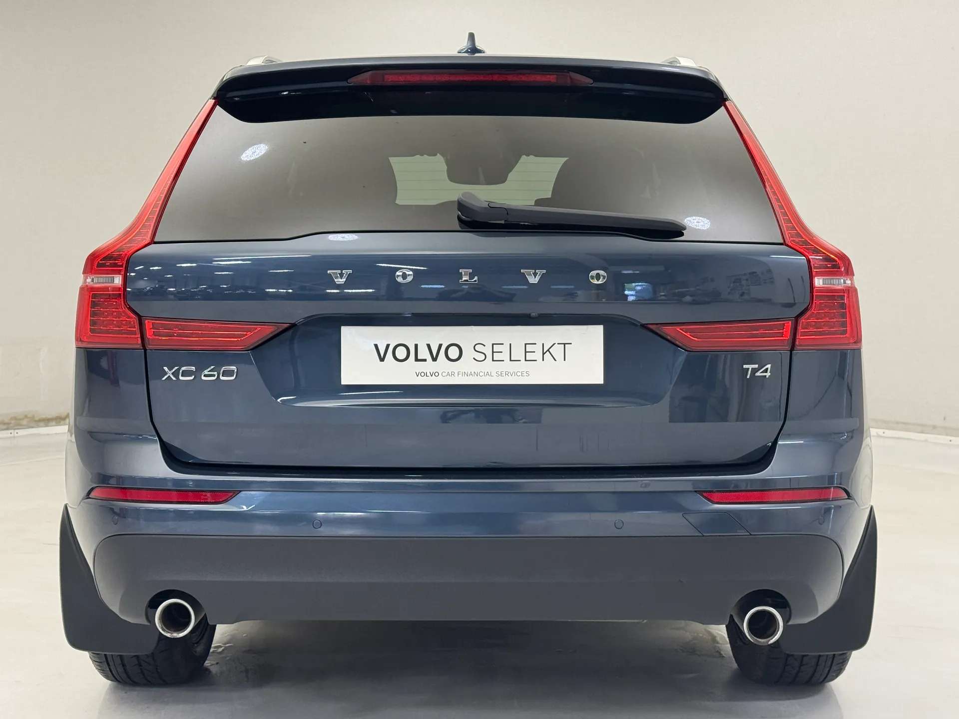 2019 VOLVO XC60 2019 VOLVO XC60