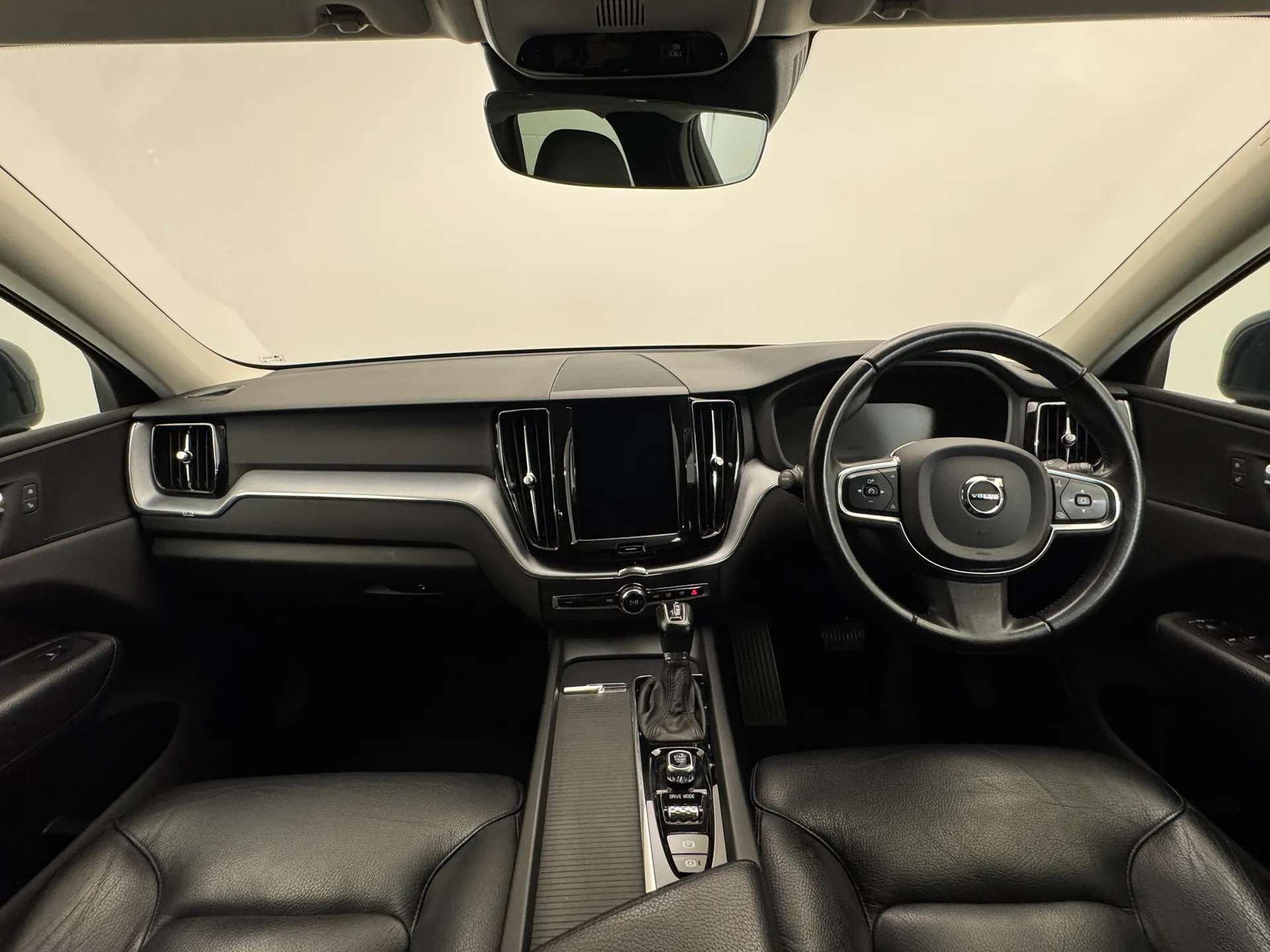 2019 VOLVO XC60 2019 VOLVO XC60