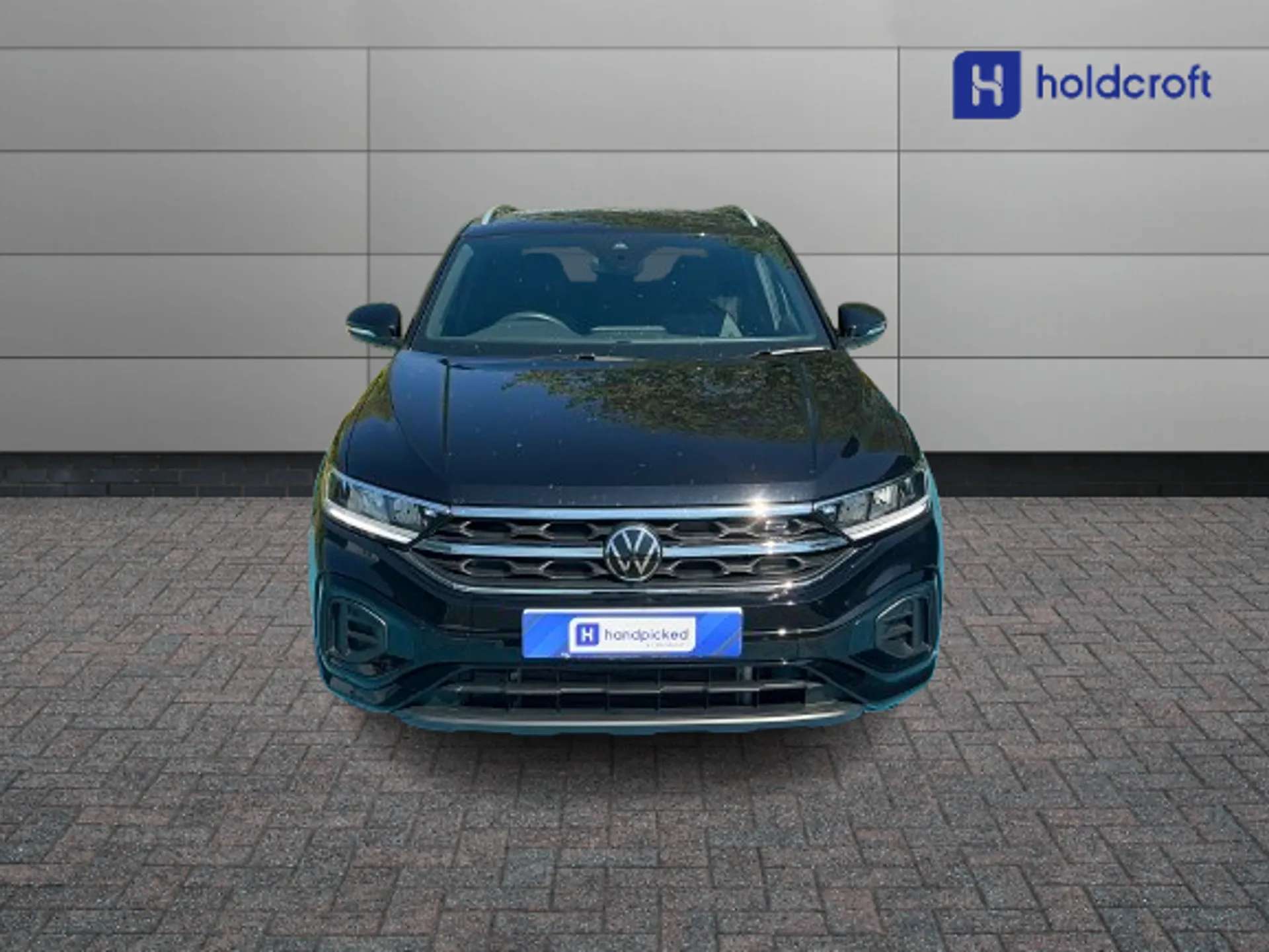 A 2023 VOLKSWAGEN T-ROC 1.5 TSI R-Line 5dr DSG A 2023 VOLKSWAGEN T-ROC 1.5 TSI R-Line 5dr DSG
