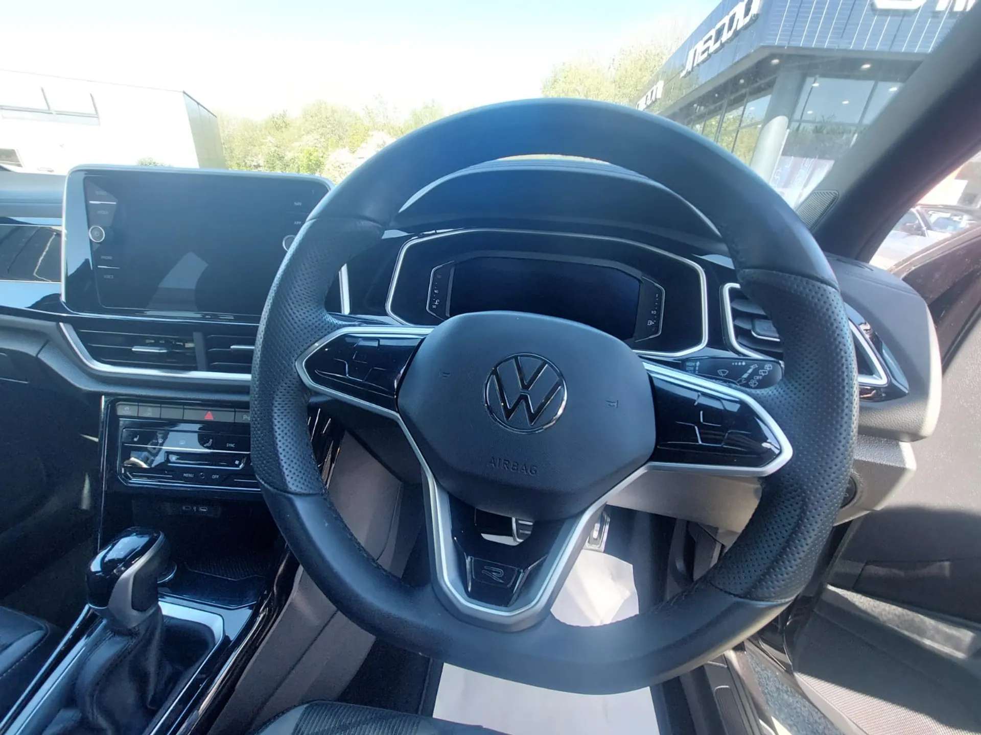 2023 VOLKSWAGEN T-ROC 2023 VOLKSWAGEN T-ROC