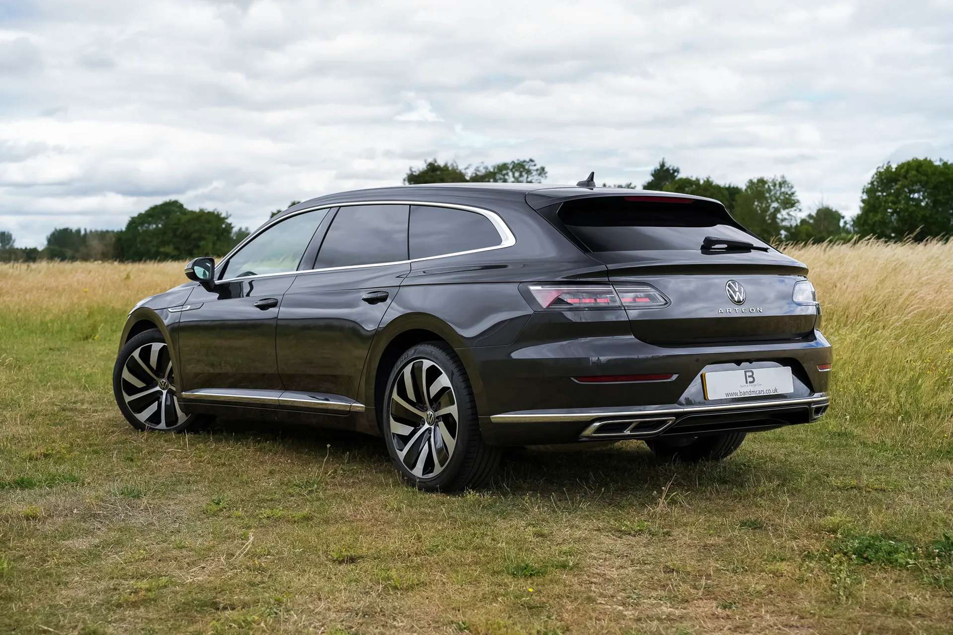 A 2021 VOLKSWAGEN ARTEON 2.0 TSI R-Line 5dr DSG A 2021 VOLKSWAGEN ARTEON 2.0 TSI R-Line 5dr DSG