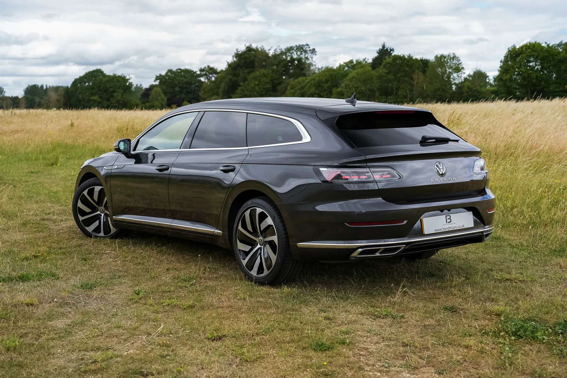A 2021 VOLKSWAGEN ARTEON 2.0 TSI R-Line 5dr DSG A 2021 VOLKSWAGEN ARTEON 2.0 TSI R-Line 5dr DSG