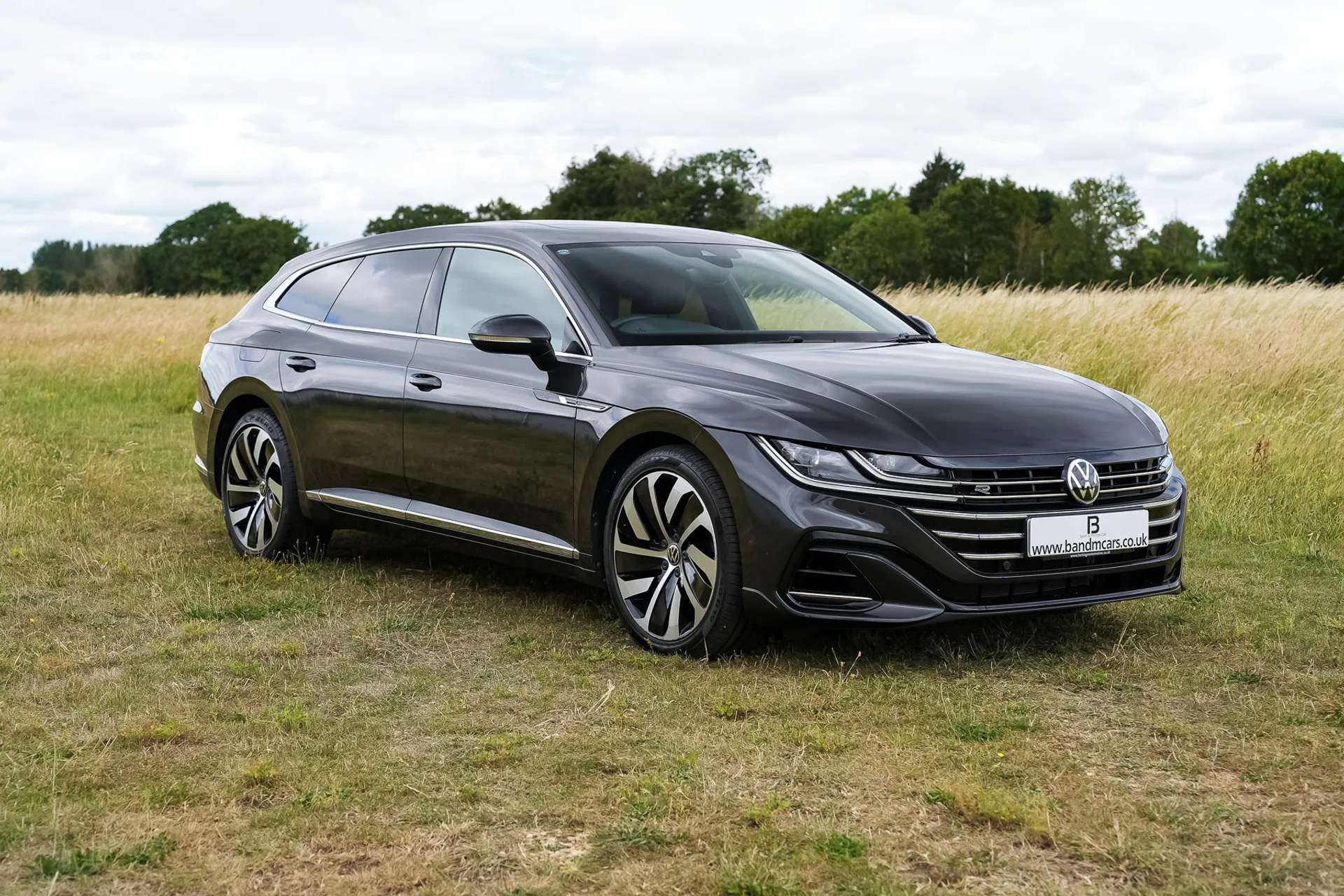 A 2021 VOLKSWAGEN ARTEON 2.0 TSI R-Line 5dr DSG A 2021 VOLKSWAGEN ARTEON 2.0 TSI R-Line 5dr DSG