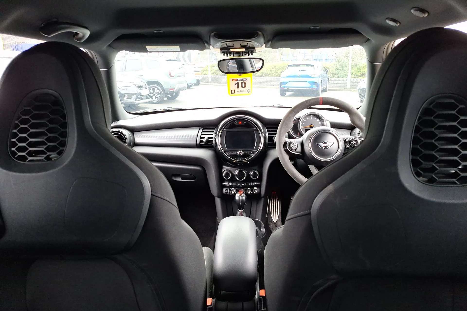 A 2019 MINI HATCH 1.5 Cooper Sport II 3dr A 2019 MINI HATCH 1.5 Cooper Sport II 3dr