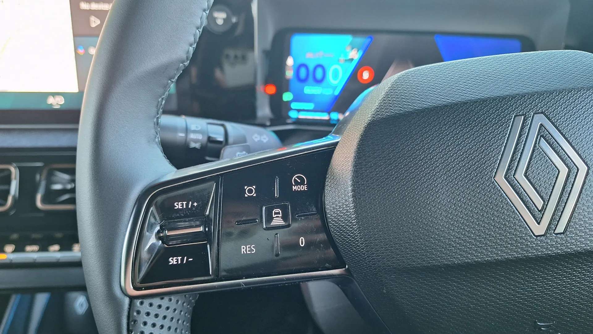 2025 RENAULT 4 2025 RENAULT 4