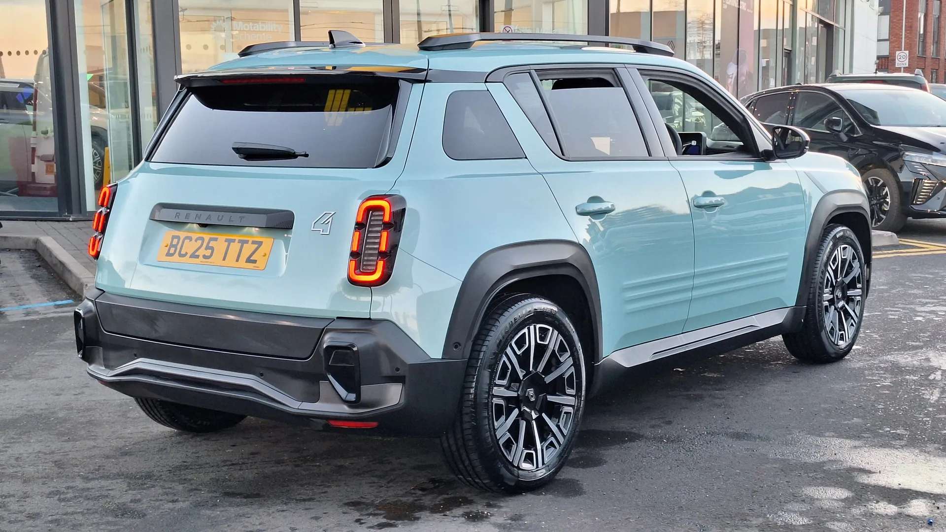 2025 RENAULT 4 2025 RENAULT 4