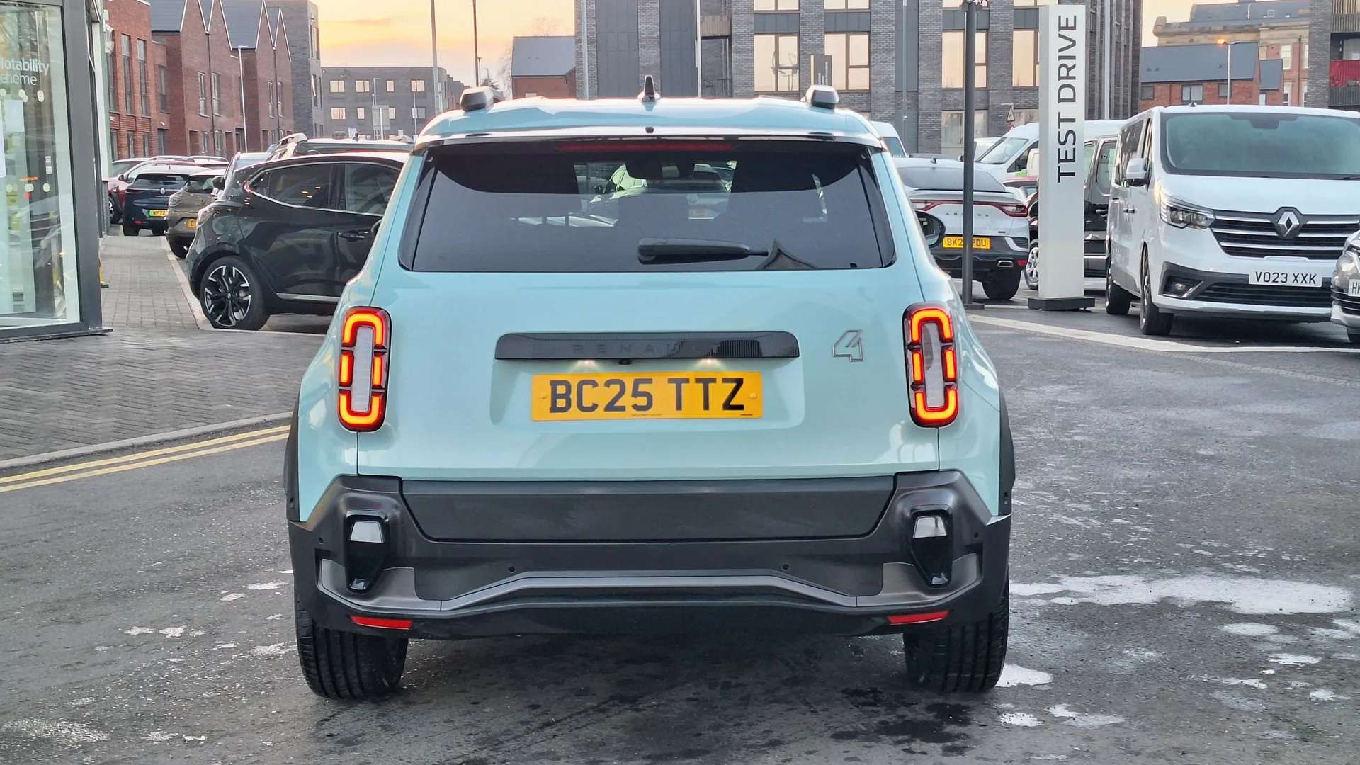 2025 RENAULT 4 2025 RENAULT 4