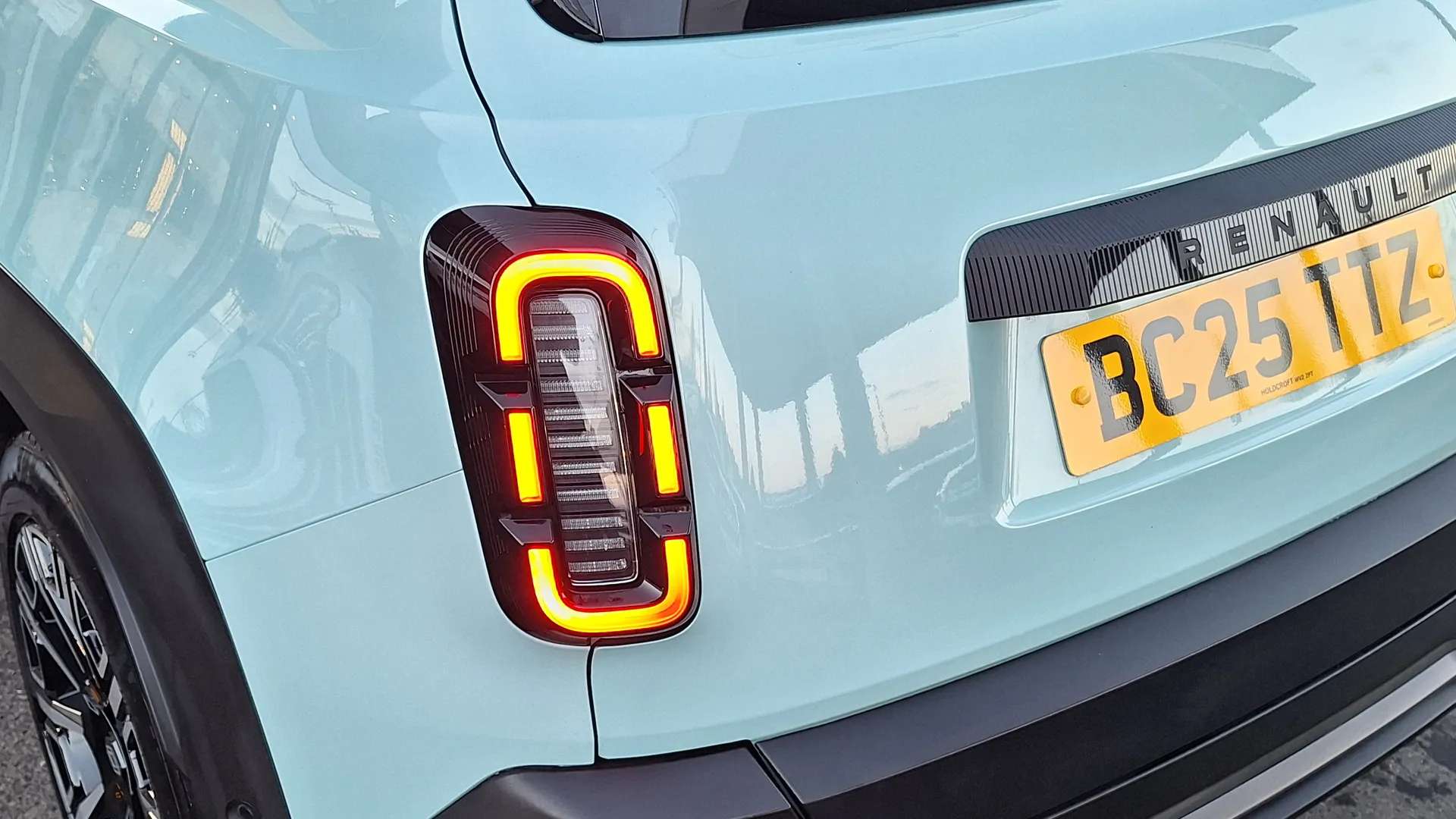 2025 RENAULT 4 2025 RENAULT 4