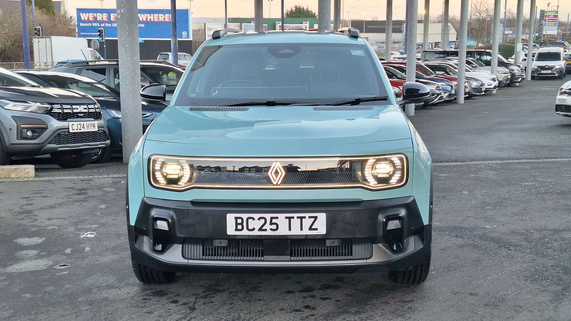 A 2025 RENAULT 4 110kW Techno 52kWh Comfort range 5dr Auto A 2025 RENAULT 4 110kW Techno 52kWh Comfort range 5dr Auto