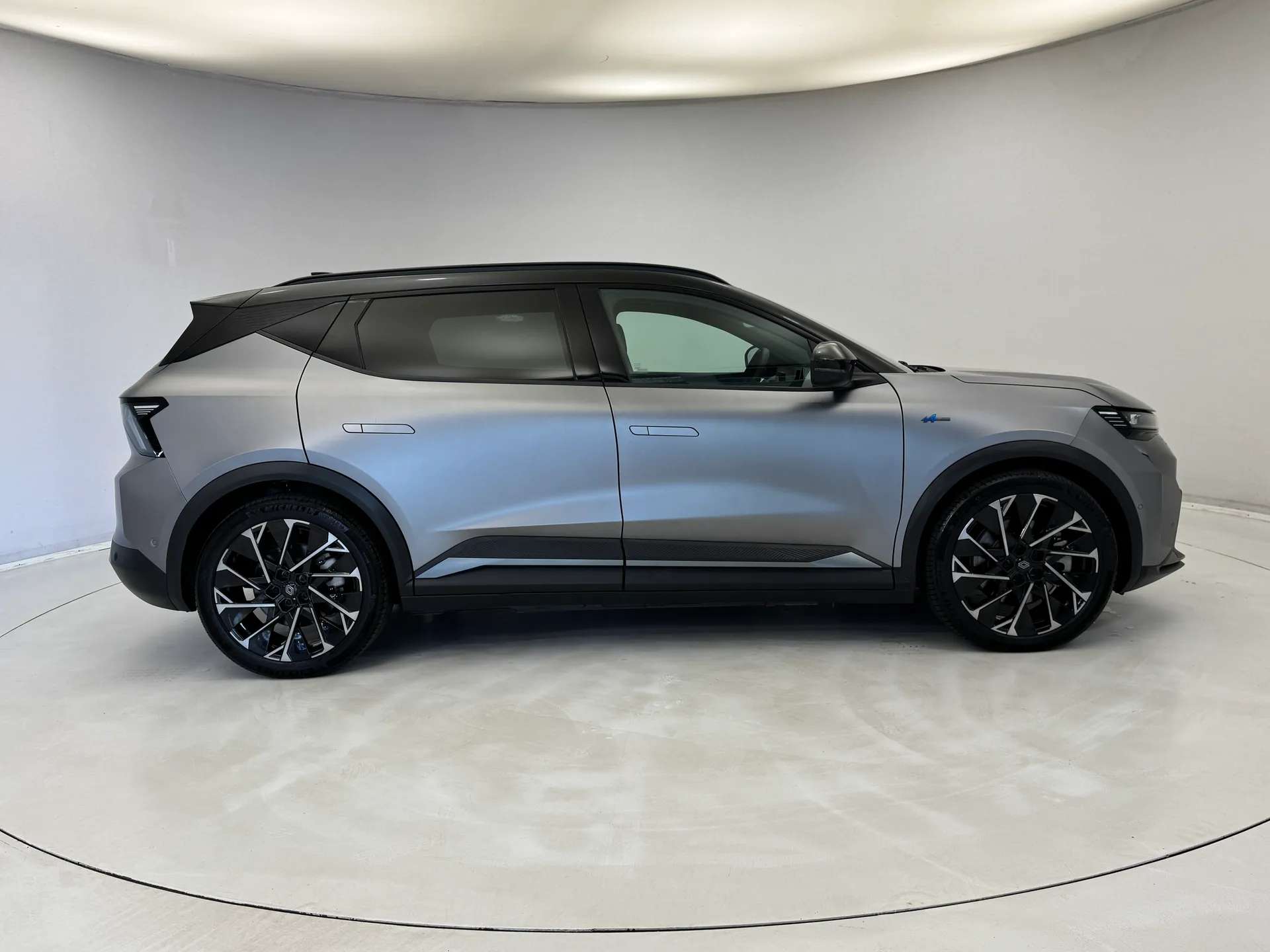 A 2024 RENAULT SCENIC E-TECH 160kW Esprit Alpine 87kWh Long Range 5dr Auto A 2024 RENAULT SCENIC E-TECH 160kW Esprit Alpine 87kWh Long Range 5dr Auto