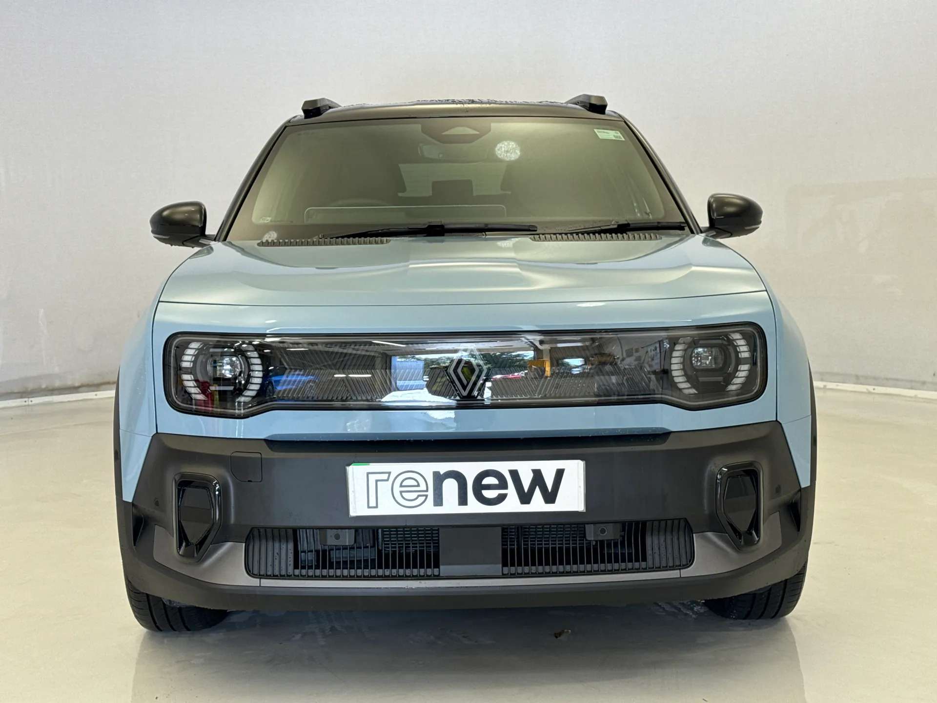 A 2026 RENAULT 4 110kW Iconic 52kWh Comfort range 5dr Auto A 2026 RENAULT 4 110kW Iconic 52kWh Comfort range 5dr Auto