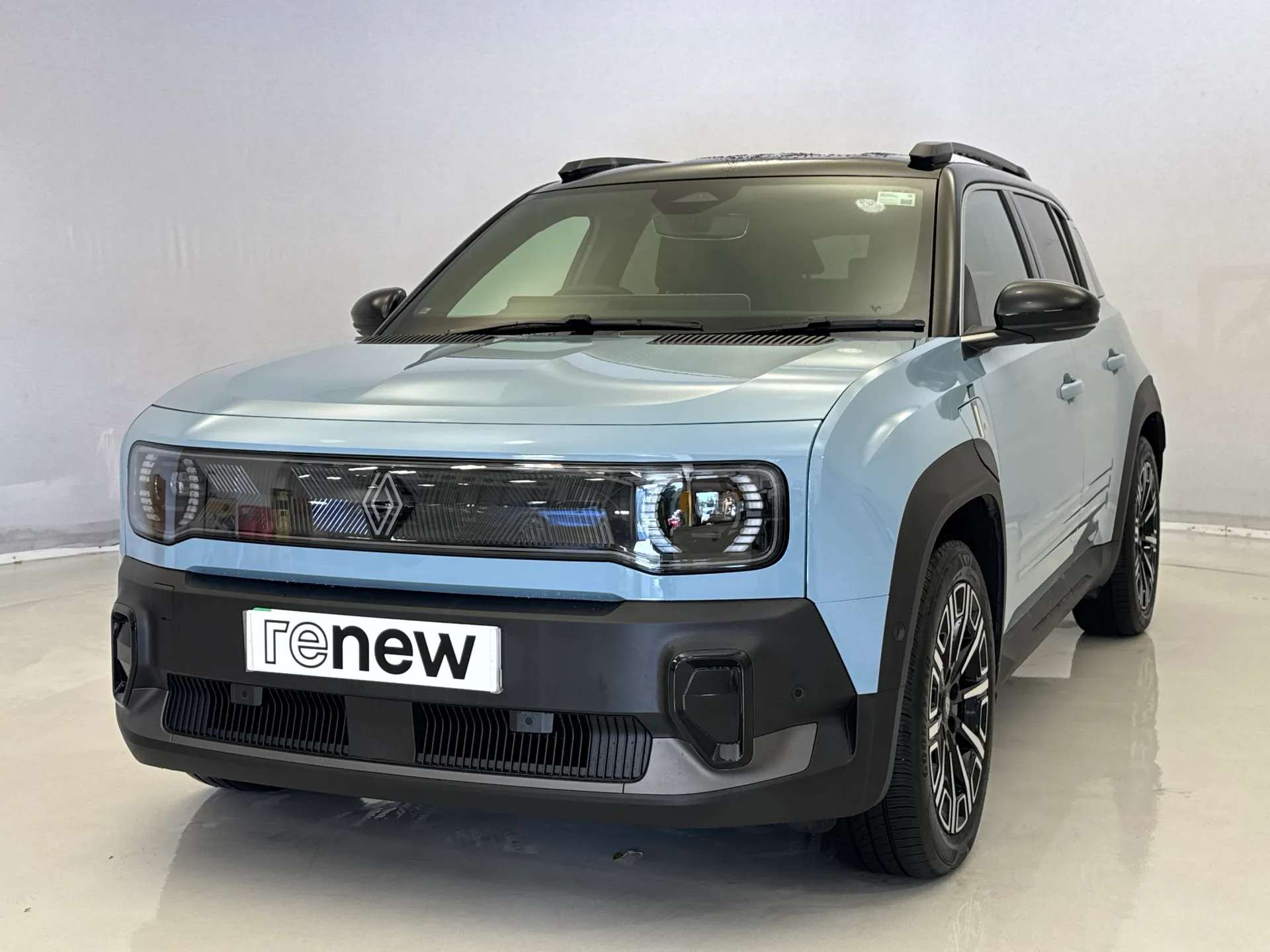A 2026 RENAULT 4 110kW Iconic 52kWh Comfort range 5dr Auto A 2026 RENAULT 4 110kW Iconic 52kWh Comfort range 5dr Auto