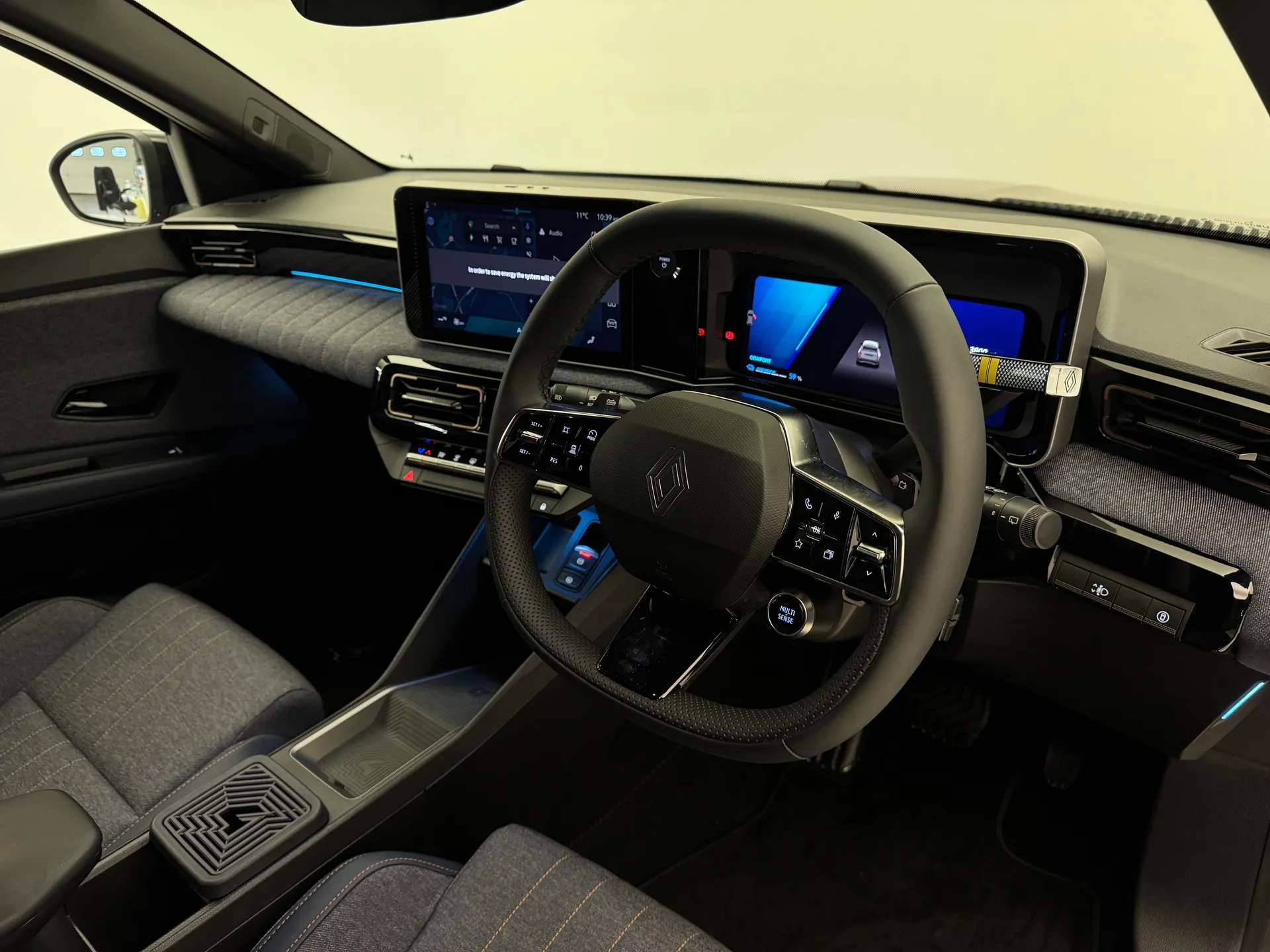 2025 RENAULT 4 2025 RENAULT 4
