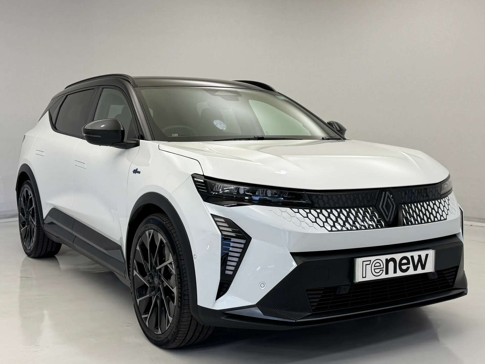 A 2025 RENAULT SCENIC E-TECH 160kW Esprit Alpine 87kWh Long Range 5dr Auto A 2025 RENAULT SCENIC E-TECH 160kW Esprit Alpine 87kWh Long Range 5dr Auto