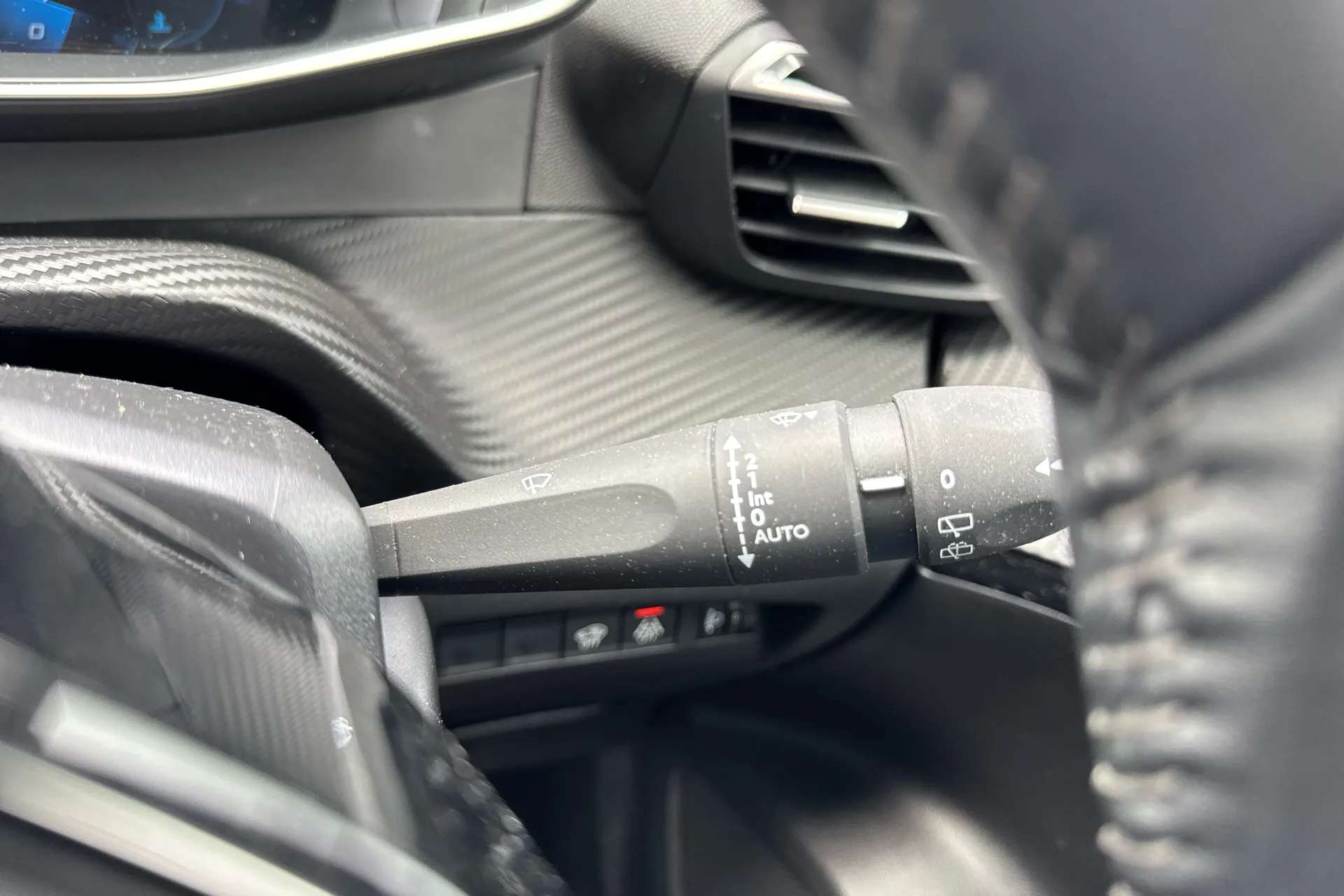 2021 PEUGEOT 2008 2021 PEUGEOT 2008