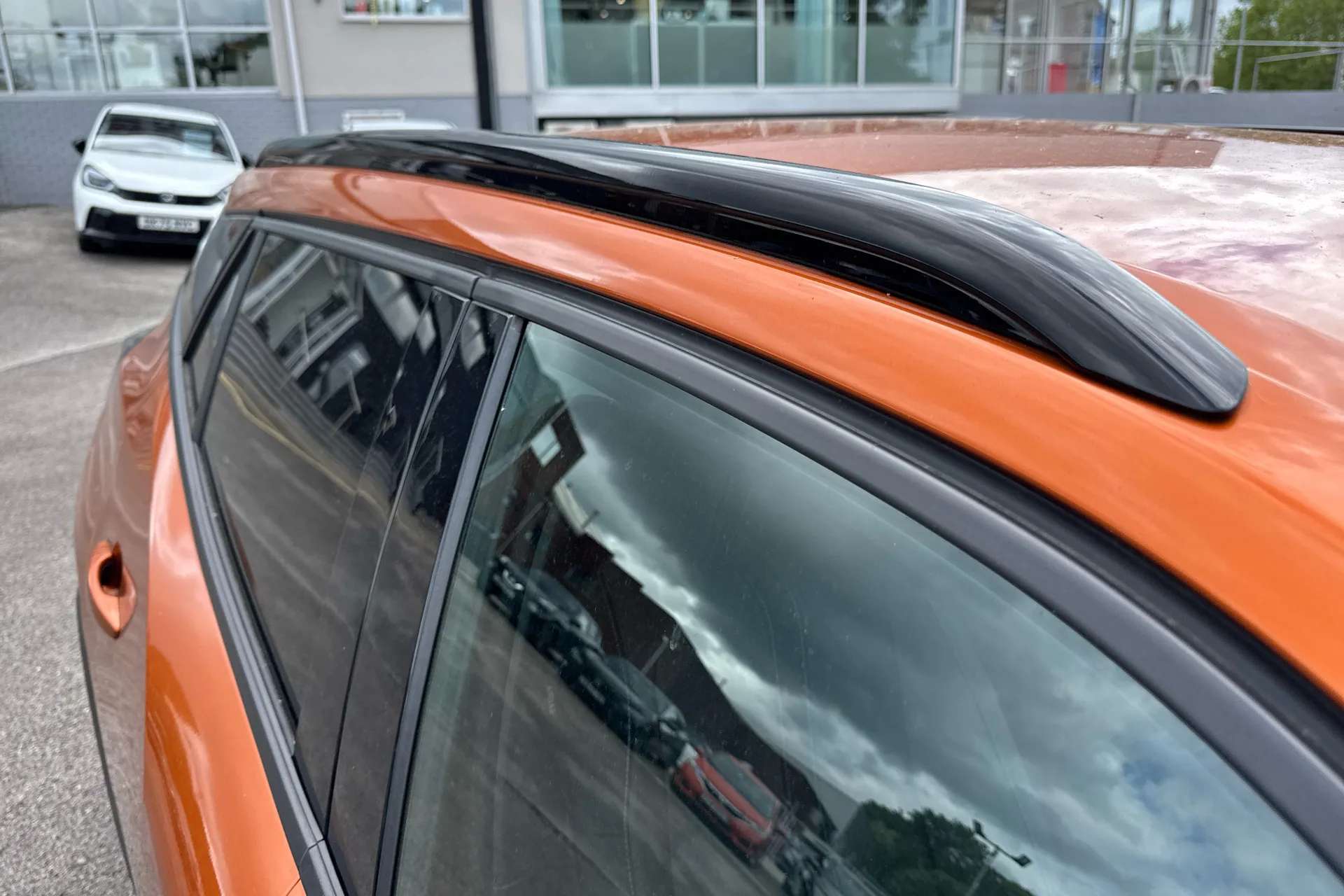 2021 PEUGEOT 2008 2021 PEUGEOT 2008