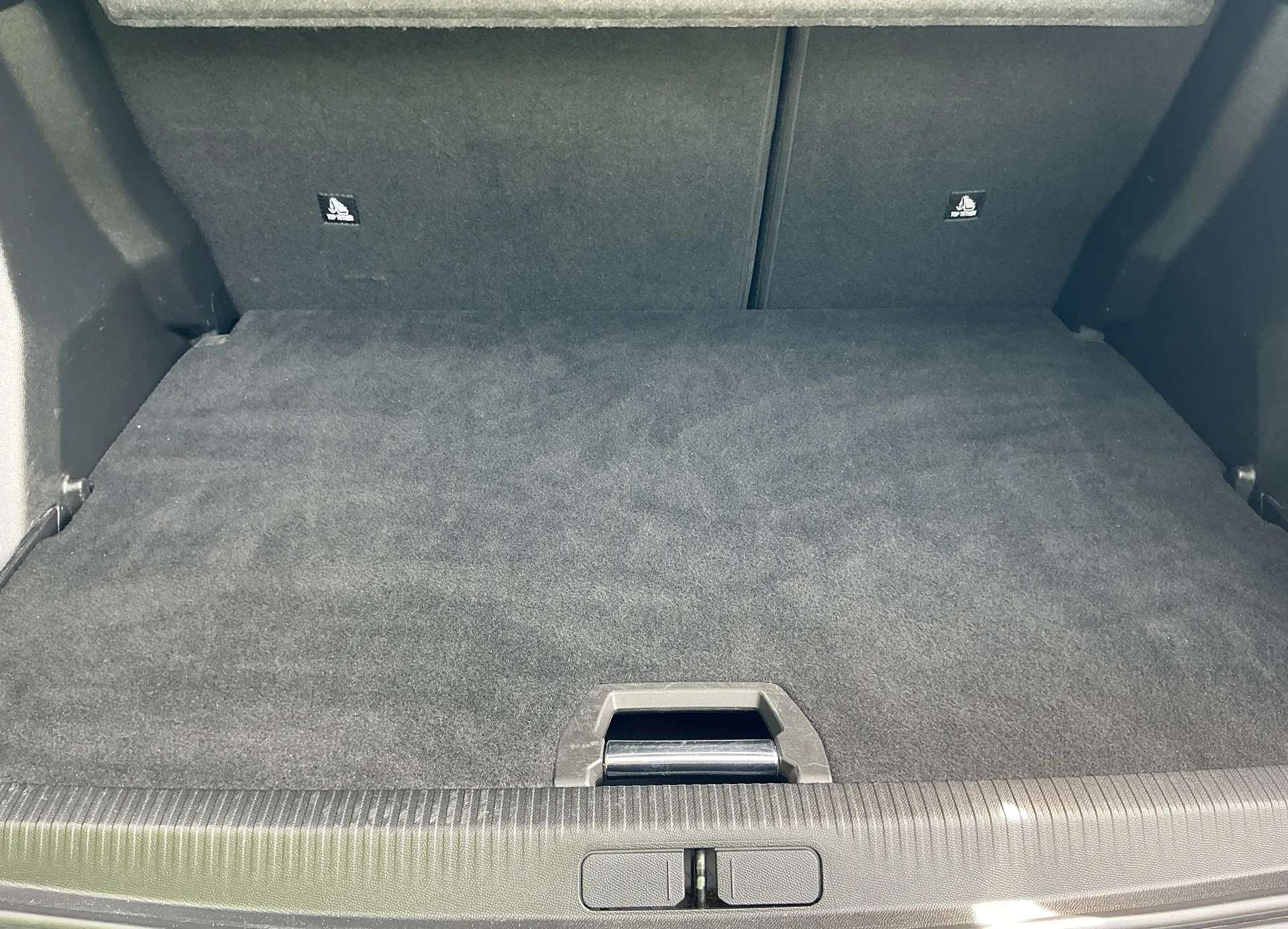 2023 PEUGEOT 2008 2023 PEUGEOT 2008