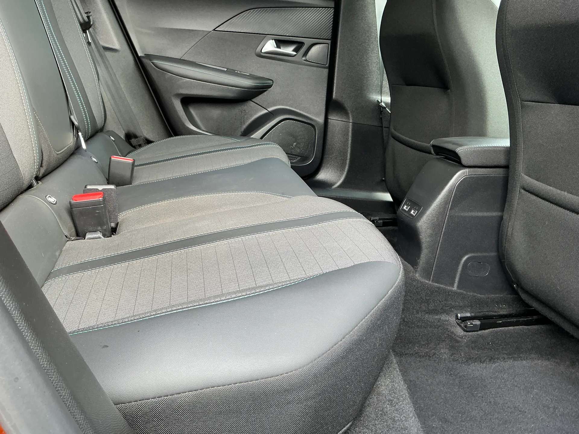 2023 PEUGEOT 2008 2023 PEUGEOT 2008