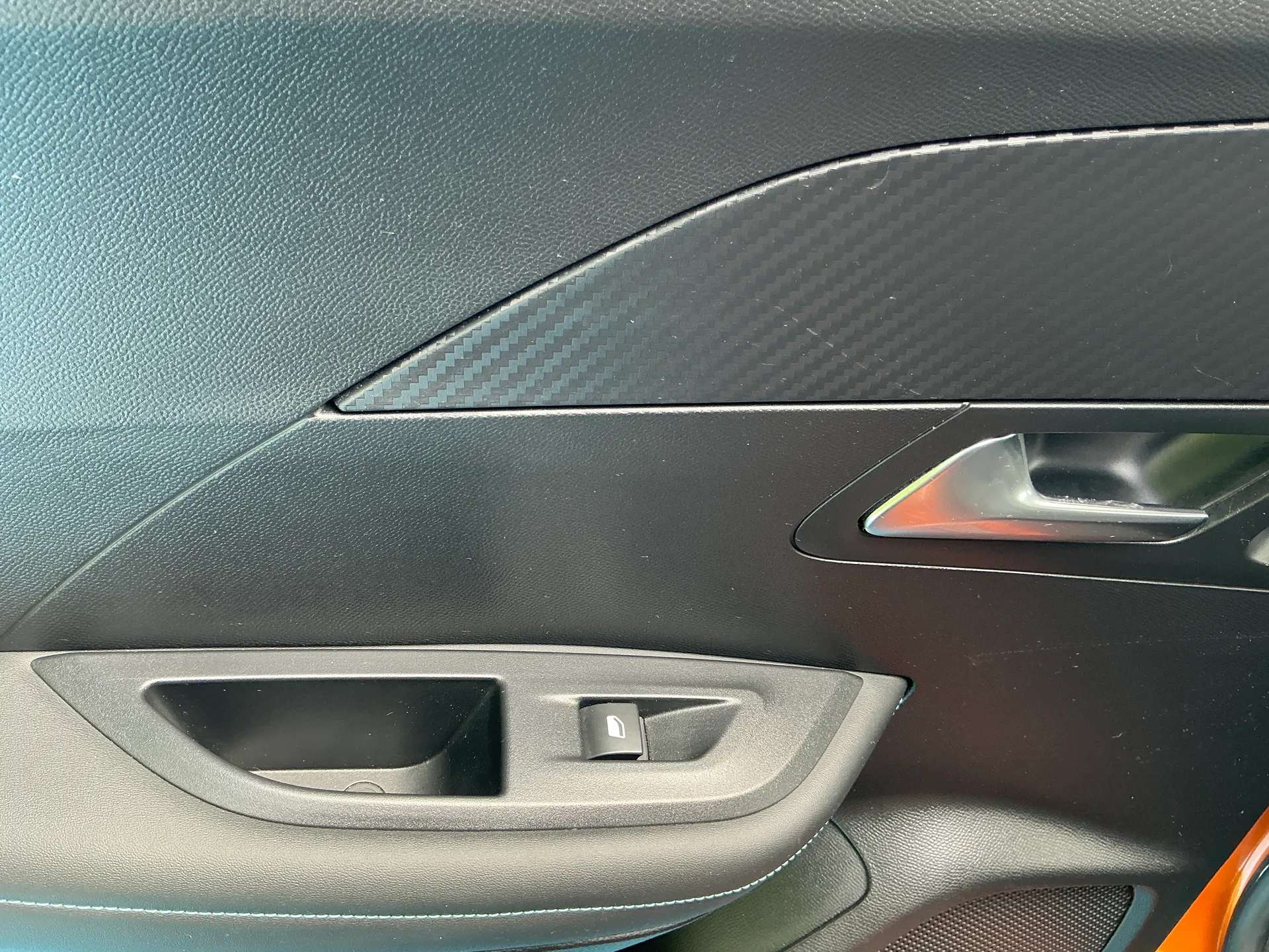 2023 PEUGEOT 2008 2023 PEUGEOT 2008