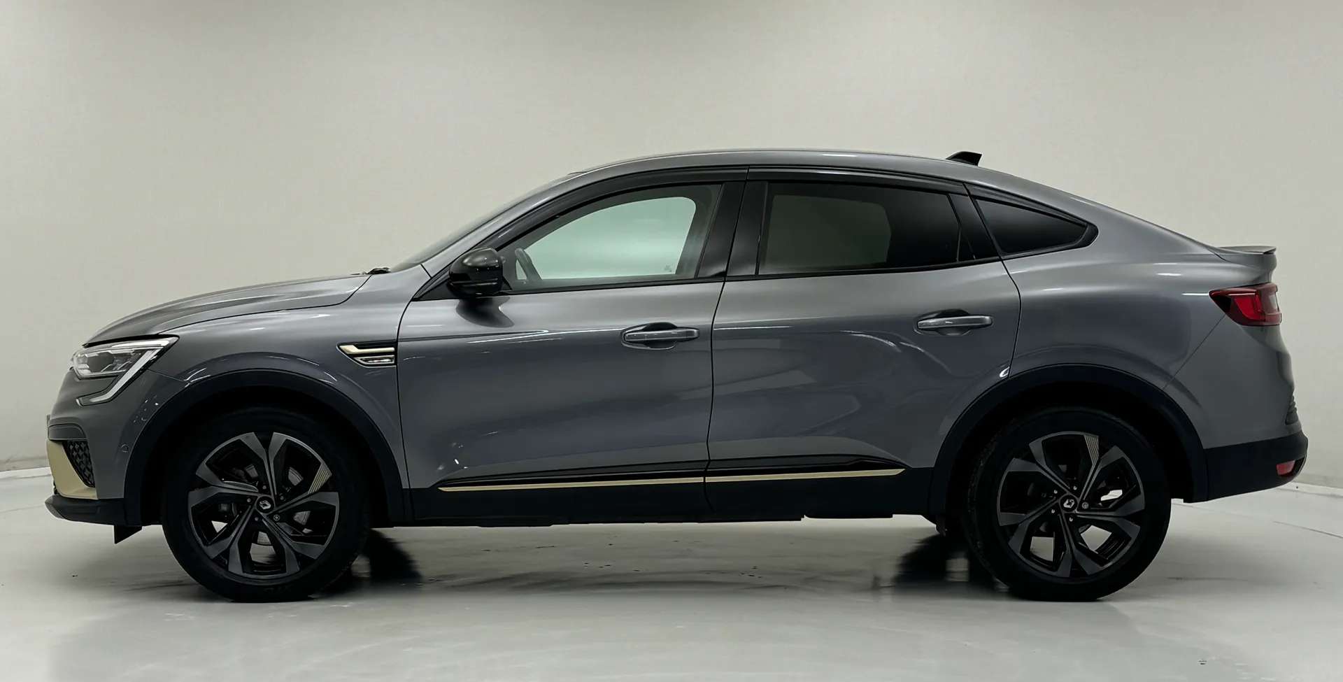 2023 RENAULT ARKANA 2023 RENAULT ARKANA
