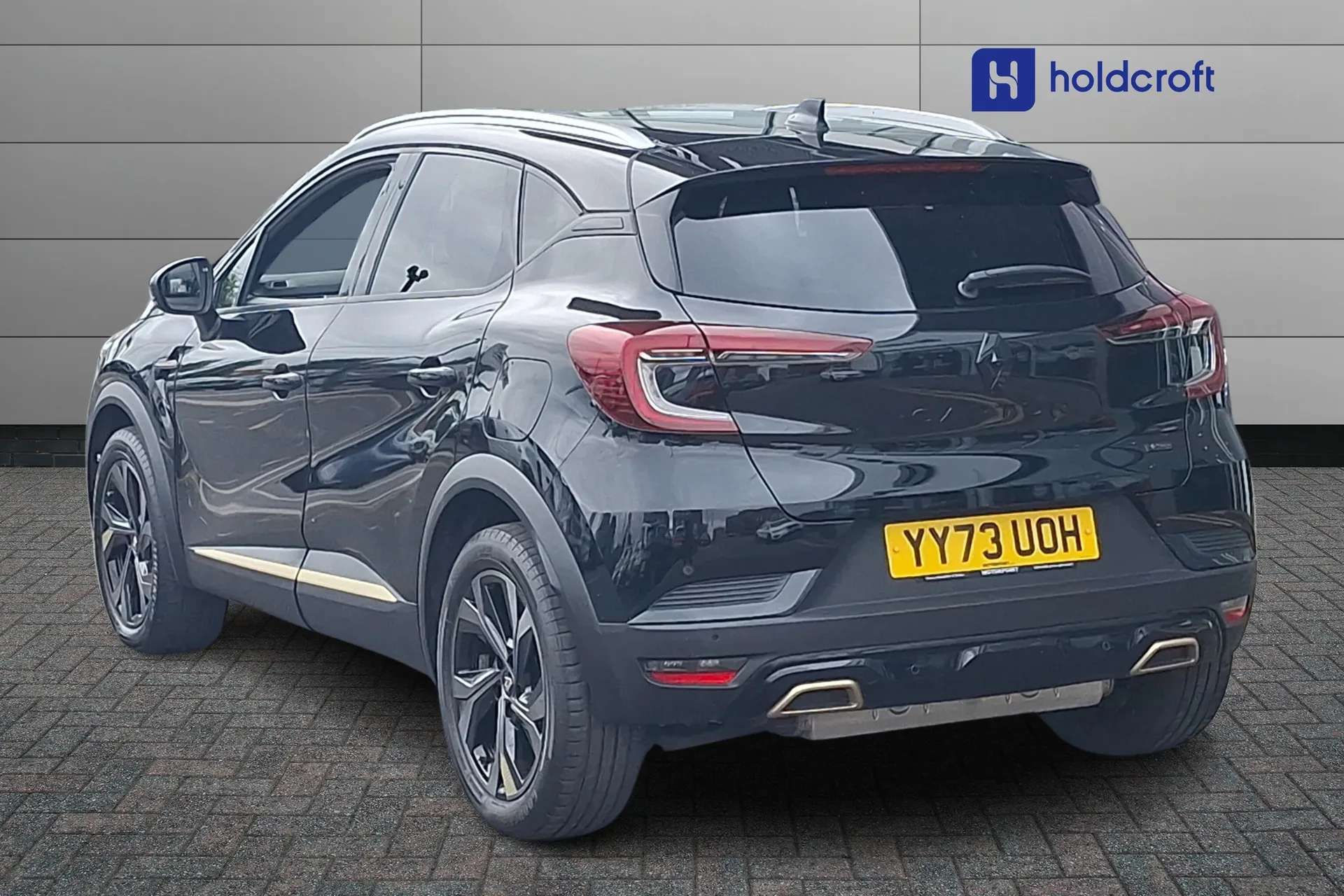 A 2023 RENAULT CAPTUR 1.6 E-Tech Plug-in hybrid 160 Engineered 5dr Auto A 2023 RENAULT CAPTUR 1.6 E-Tech Plug-in hybrid 160 Engineered 5dr Auto