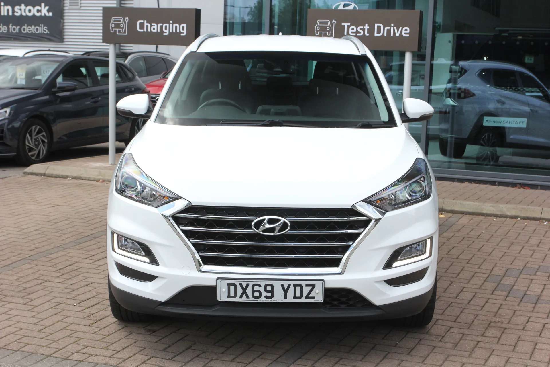 A 2019 HYUNDAI TUCSON 1.6 GDi Premium 5dr 2WD ZERO DEPOSIT FINANCE AVAILABLE A 2019 HYUNDAI TUCSON 1.6 GDi Premium 5dr 2WD ZERO DEPOSIT FINANCE AVAILABLE
