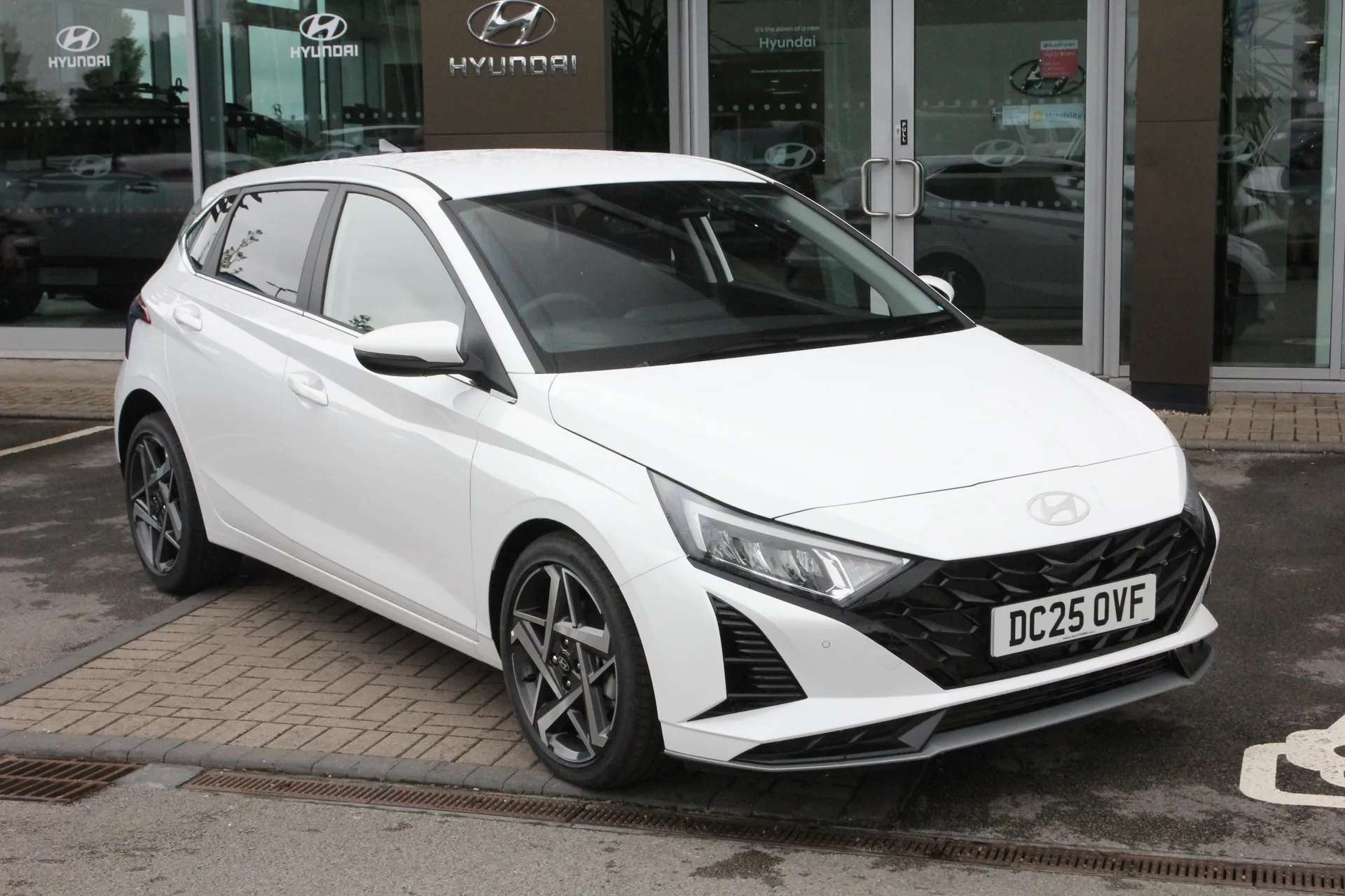 A 2025 HYUNDAI I20 1.0T GDi Premium 5dr DCT A 2025 HYUNDAI I20 1.0T GDi Premium 5dr DCT