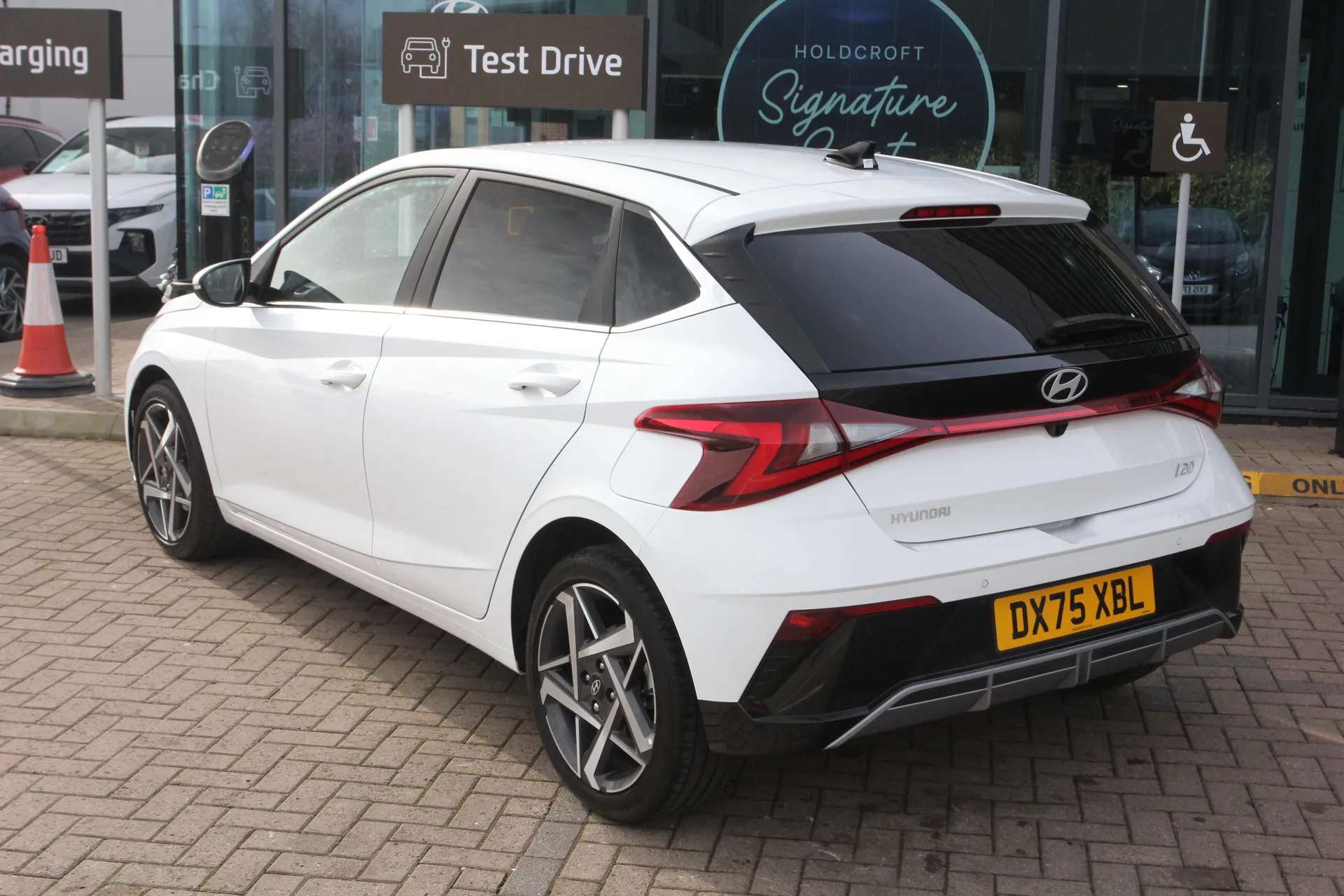 2025 HYUNDAI I20 2025 HYUNDAI I20