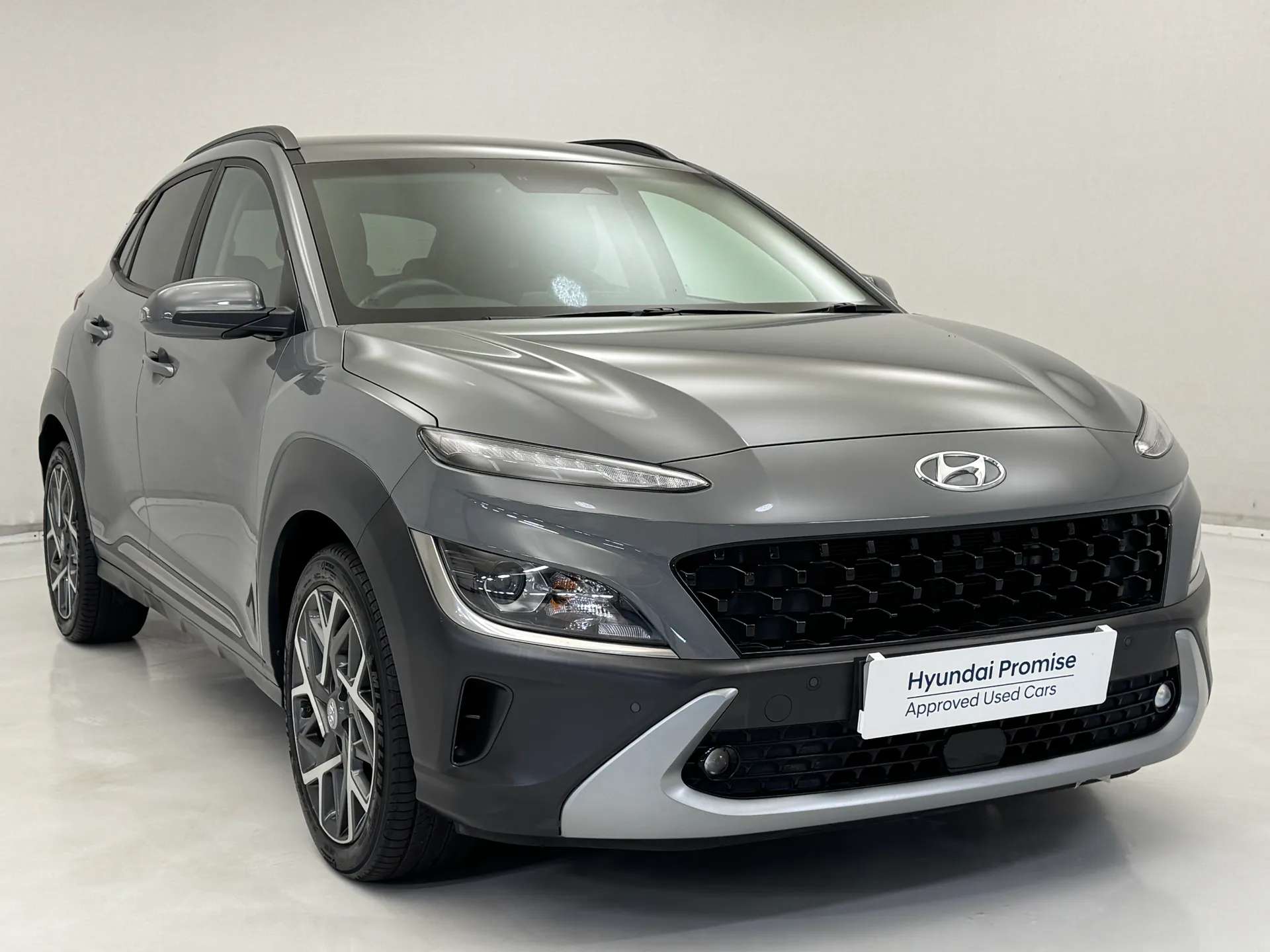A 2022 HYUNDAI KONA 1.6 GDi Hybrid Premium 5dr DCT A 2022 HYUNDAI KONA 1.6 GDi Hybrid Premium 5dr DCT