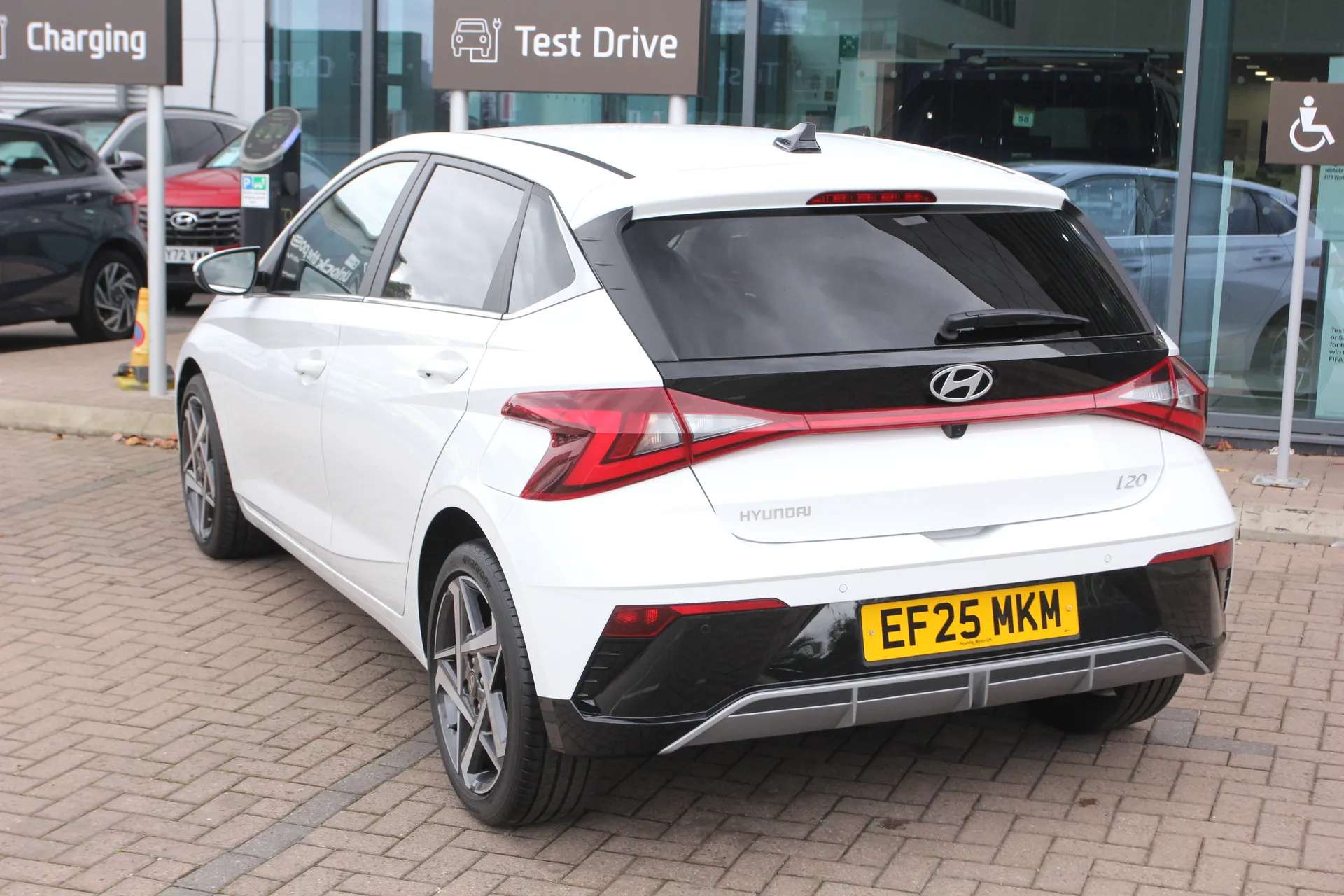 2025 HYUNDAI I20 2025 HYUNDAI I20
