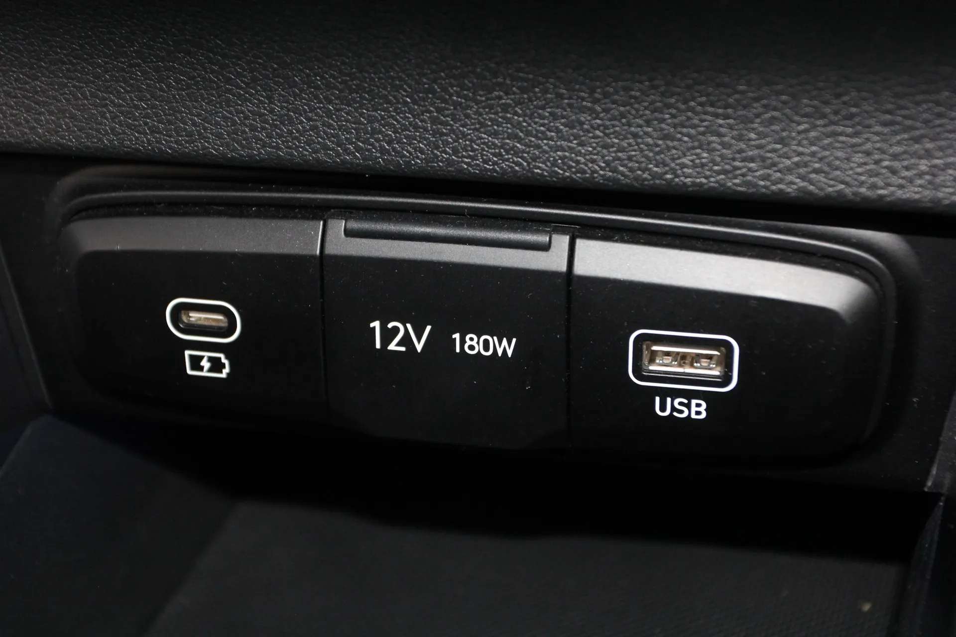 2024 HYUNDAI BAYON 2024 HYUNDAI BAYON