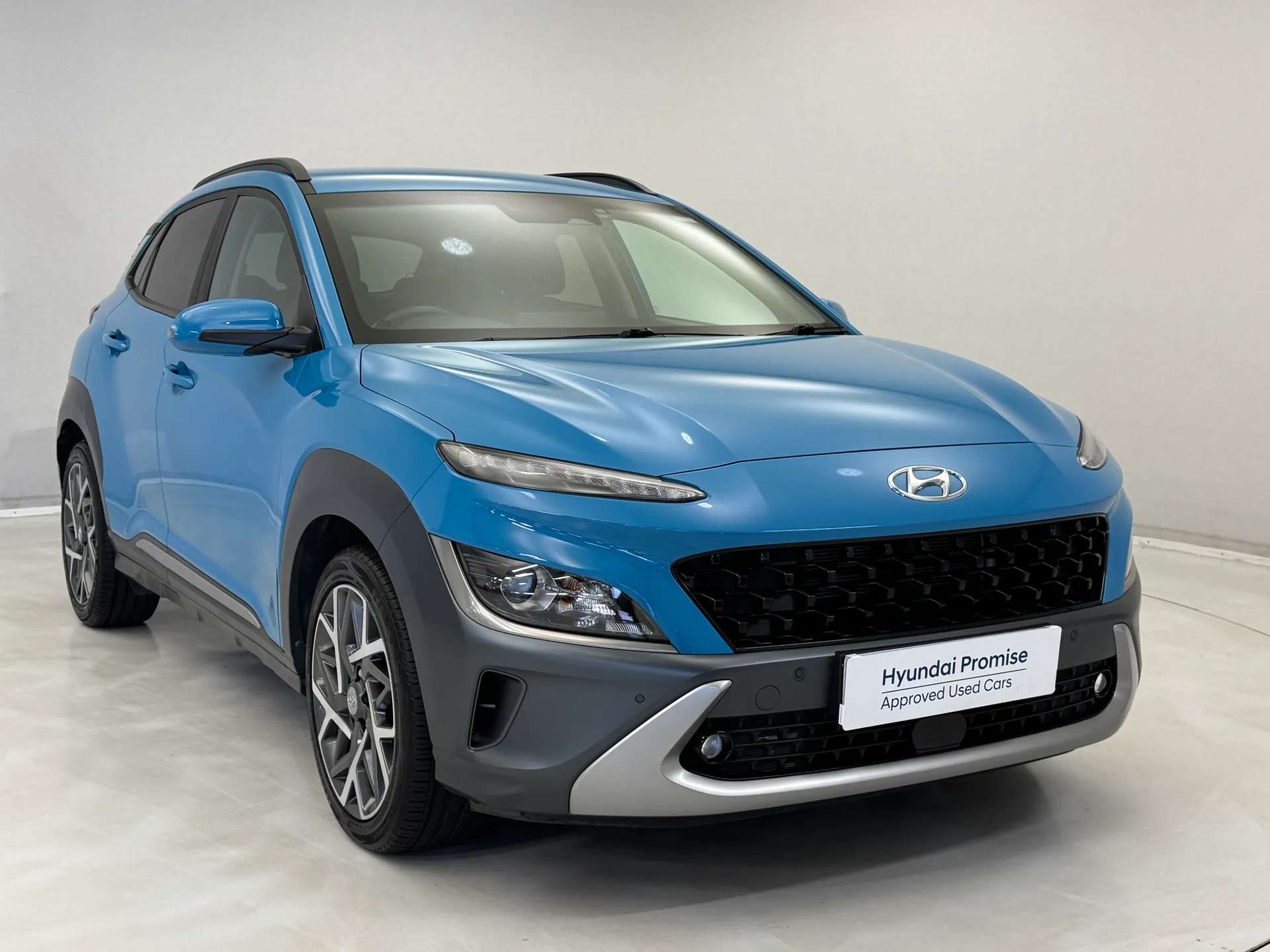 A 2022 HYUNDAI KONA 1.6 GDi Hybrid Premium 5dr DCT A 2022 HYUNDAI KONA 1.6 GDi Hybrid Premium 5dr DCT