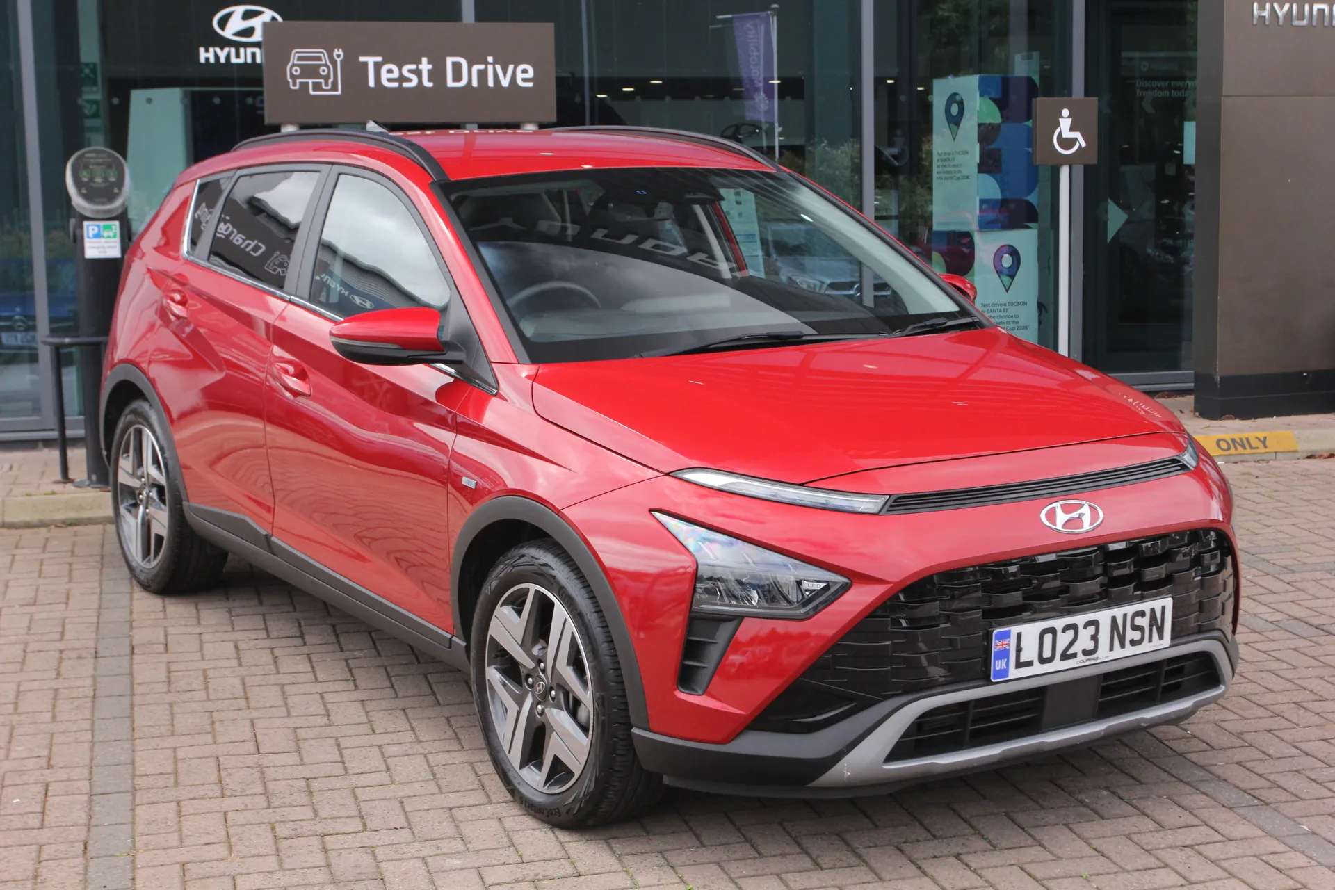 A 2023 HYUNDAI BAYON 1.0 TGDi 48V MHEV Premium 5dr DCT ZERO DEPOSIT FINANCE AVAILABLE A 2023 HYUNDAI BAYON 1.0 TGDi 48V MHEV Premium 5dr DCT ZERO DEPOSIT FINANCE AVAILABLE