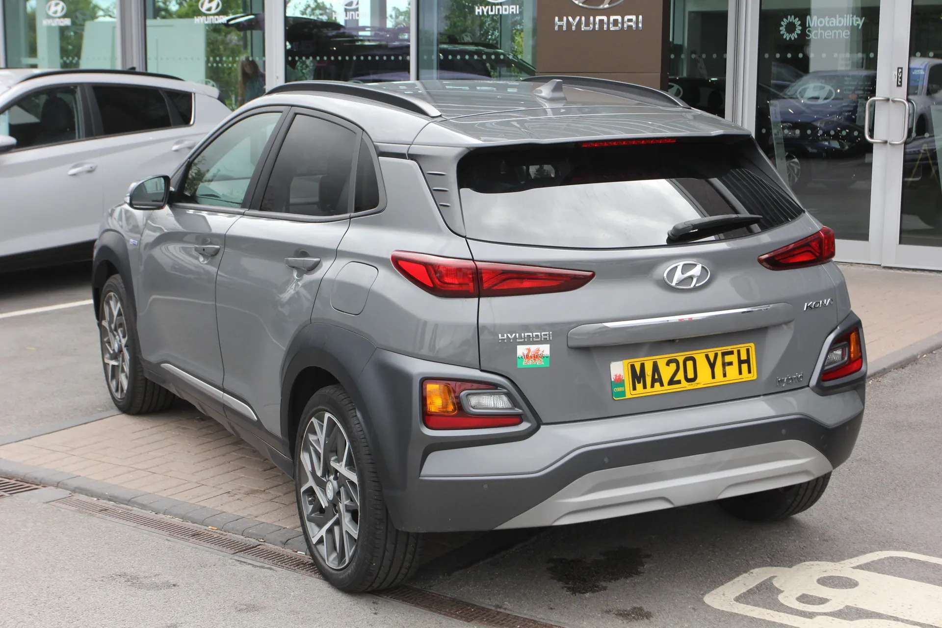 A 2020 HYUNDAI KONA 1.6 GDi Hybrid Premium 5dr DCT A 2020 HYUNDAI KONA 1.6 GDi Hybrid Premium 5dr DCT