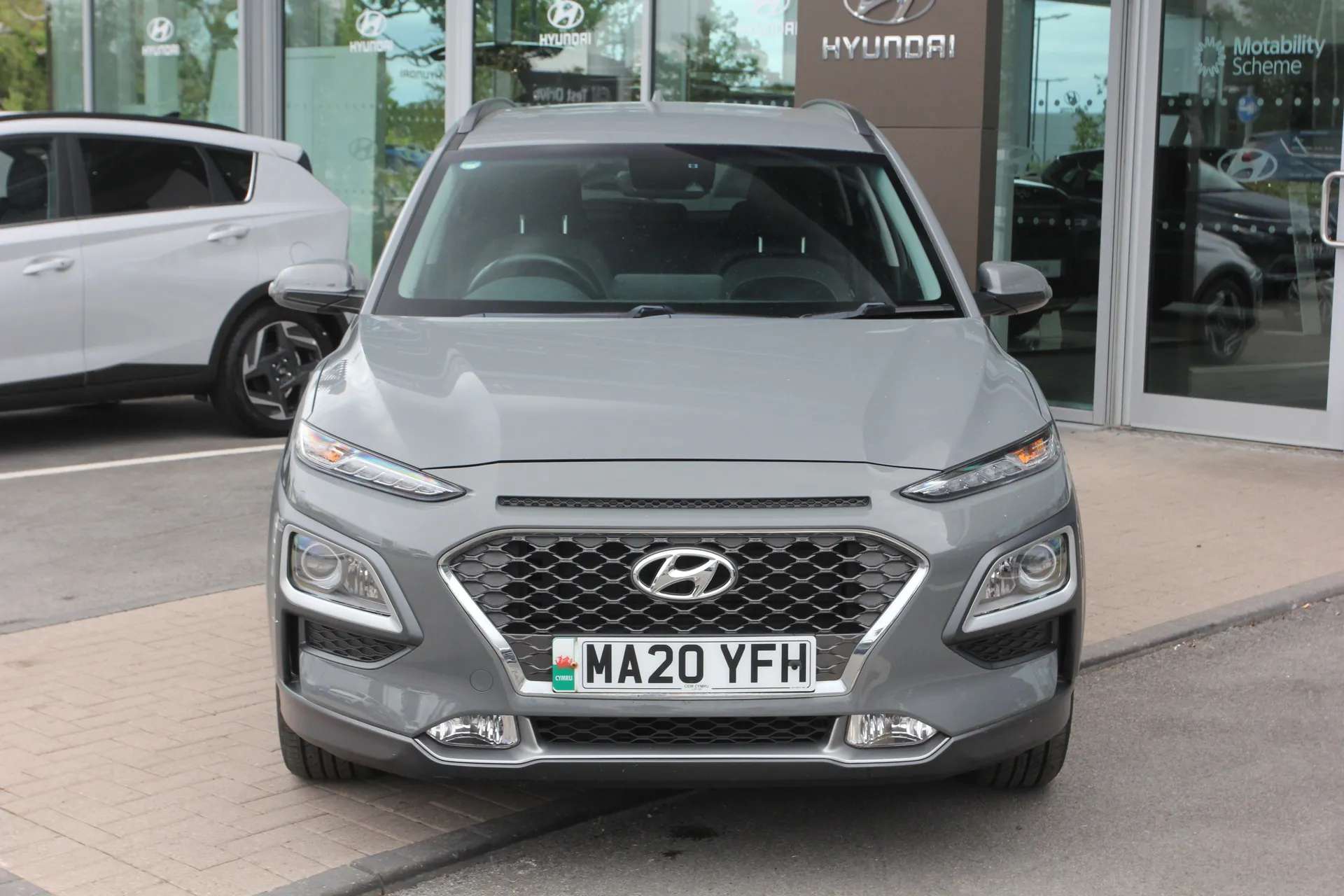 A 2020 HYUNDAI KONA 1.6 GDi Hybrid Premium 5dr DCT A 2020 HYUNDAI KONA 1.6 GDi Hybrid Premium 5dr DCT