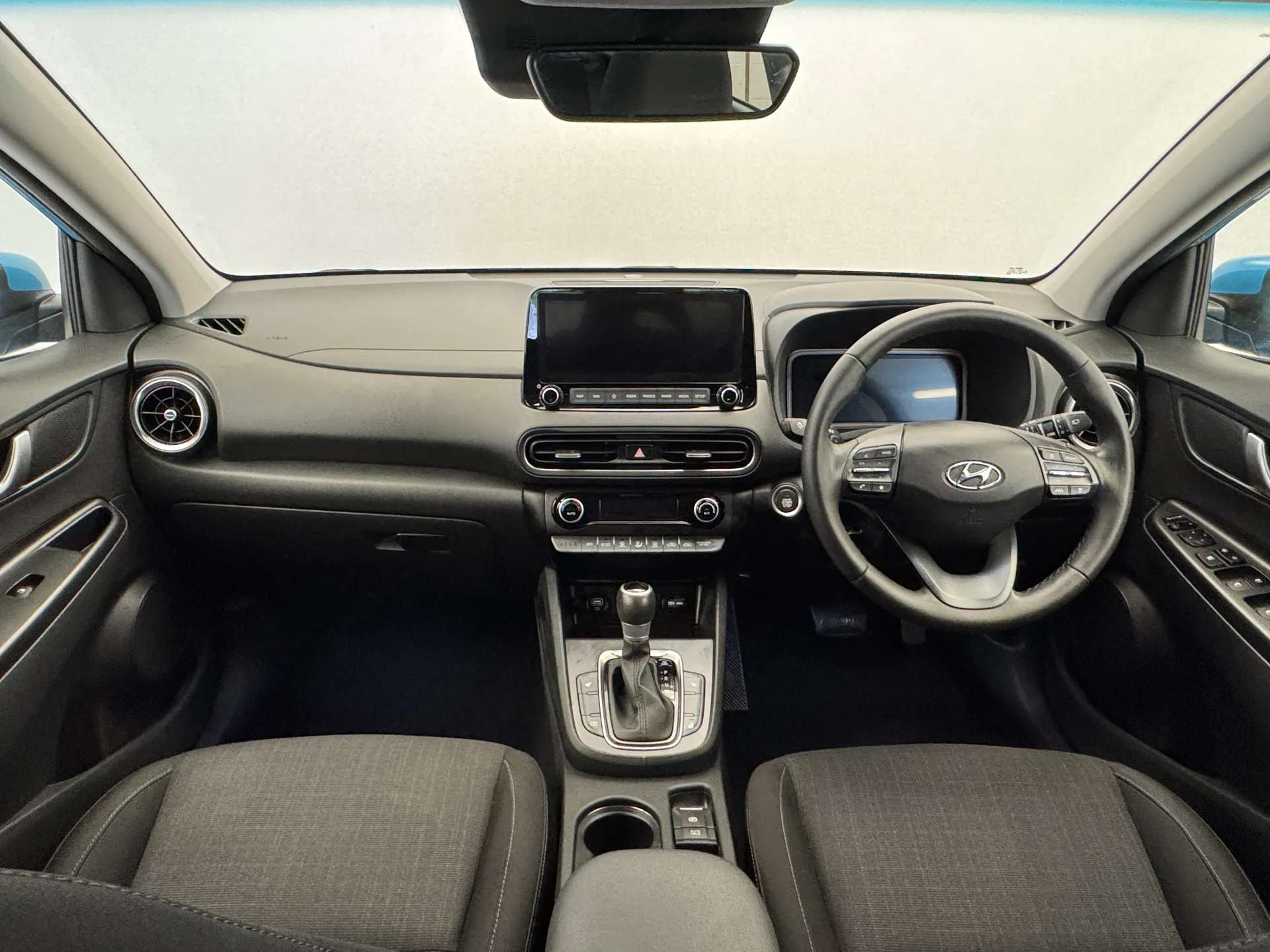 A 2023 HYUNDAI KONA 1.6 GDi Hybrid Premium 5dr DCT A 2023 HYUNDAI KONA 1.6 GDi Hybrid Premium 5dr DCT