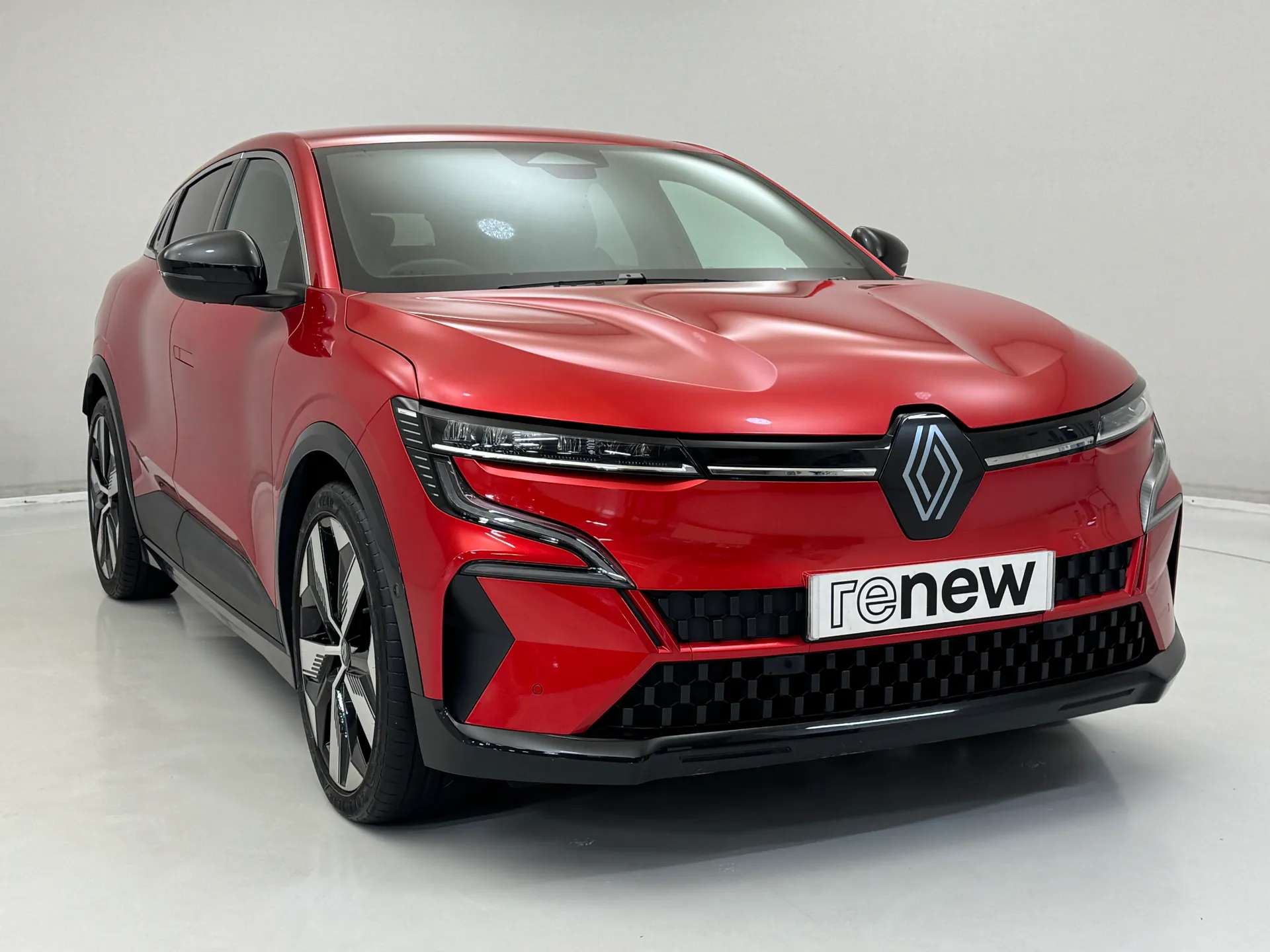 A 2023 RENAULT MEGANE E-TECH EV60 160kW Techno 60kWh Optimum Charge 5dr Auto A 2023 RENAULT MEGANE E-TECH EV60 160kW Techno 60kWh Optimum Charge 5dr Auto
