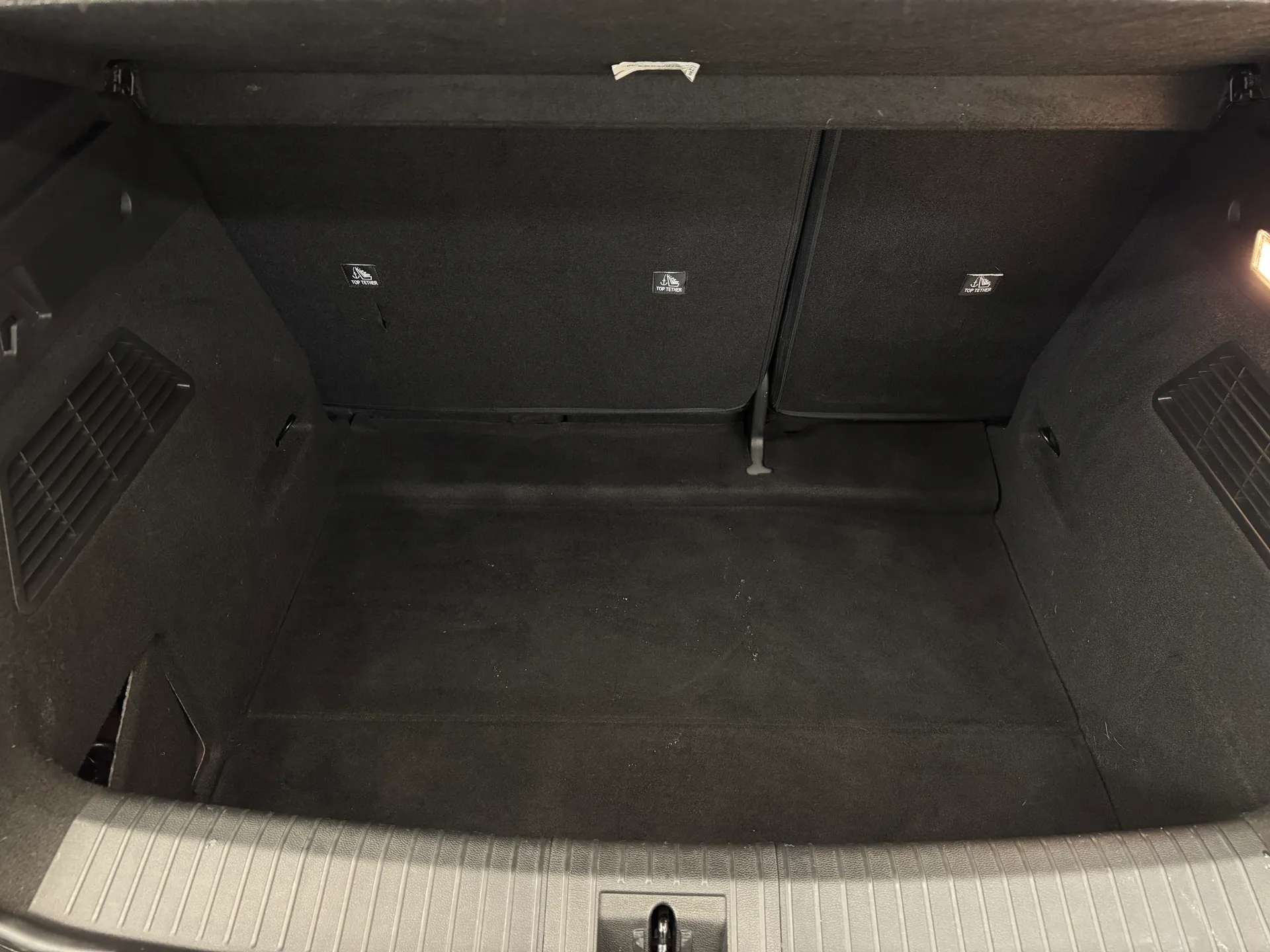 2023 RENAULT MEGANE E-TECH 2023 RENAULT MEGANE E-TECH