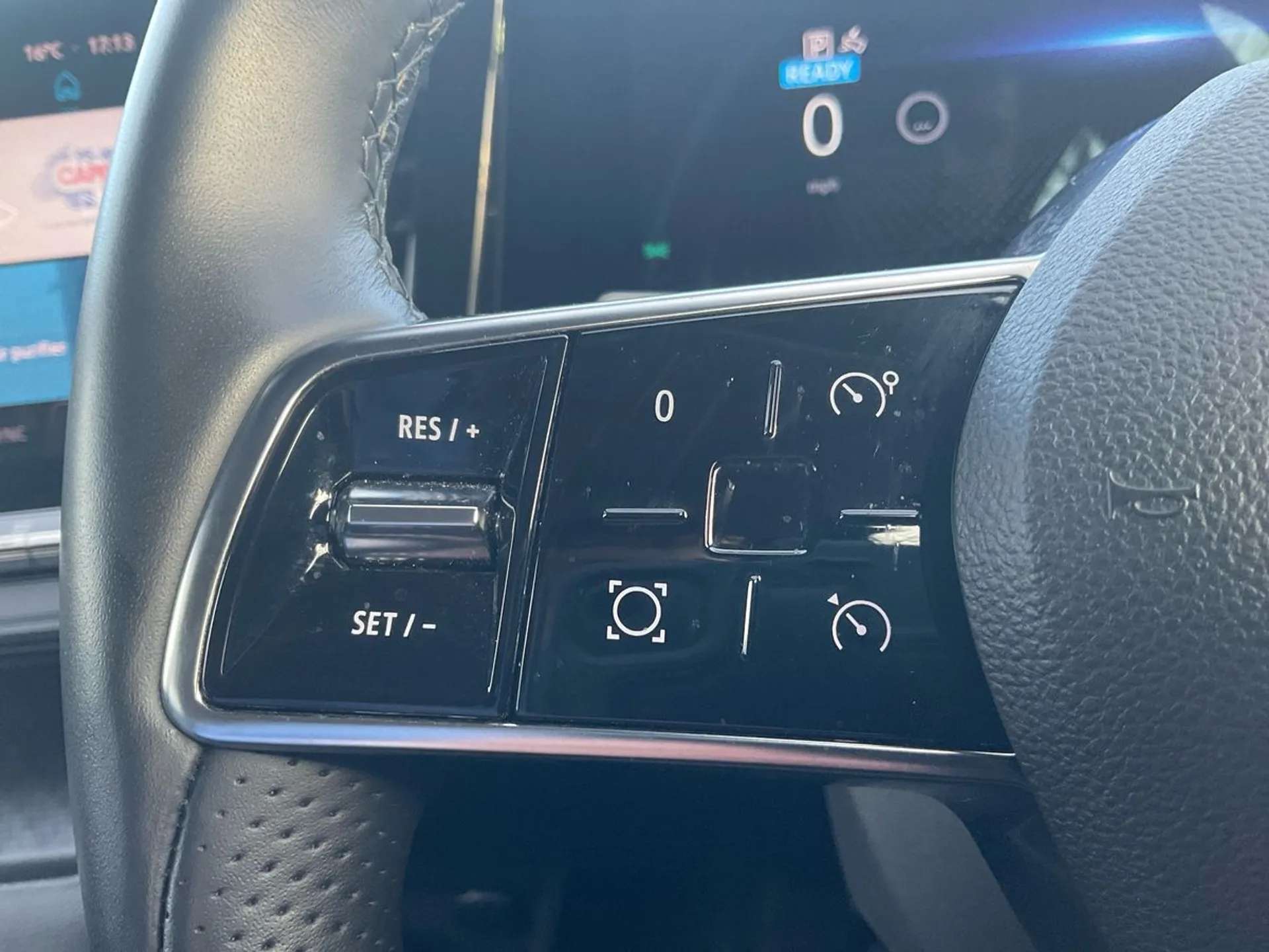 2022 RENAULT MEGANE E-TECH 2022 RENAULT MEGANE E-TECH