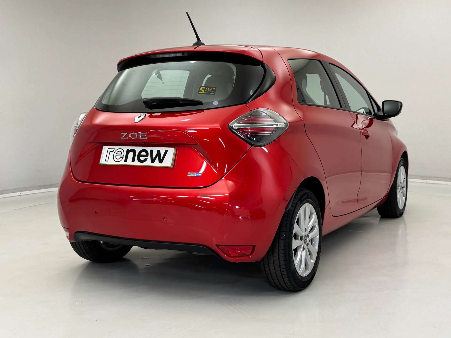 A 2021 RENAULT ZOE 80kW Iconic R110 50kWh Rapid Charge 5dr Auto A 2021 RENAULT ZOE 80kW Iconic R110 50kWh Rapid Charge 5dr Auto