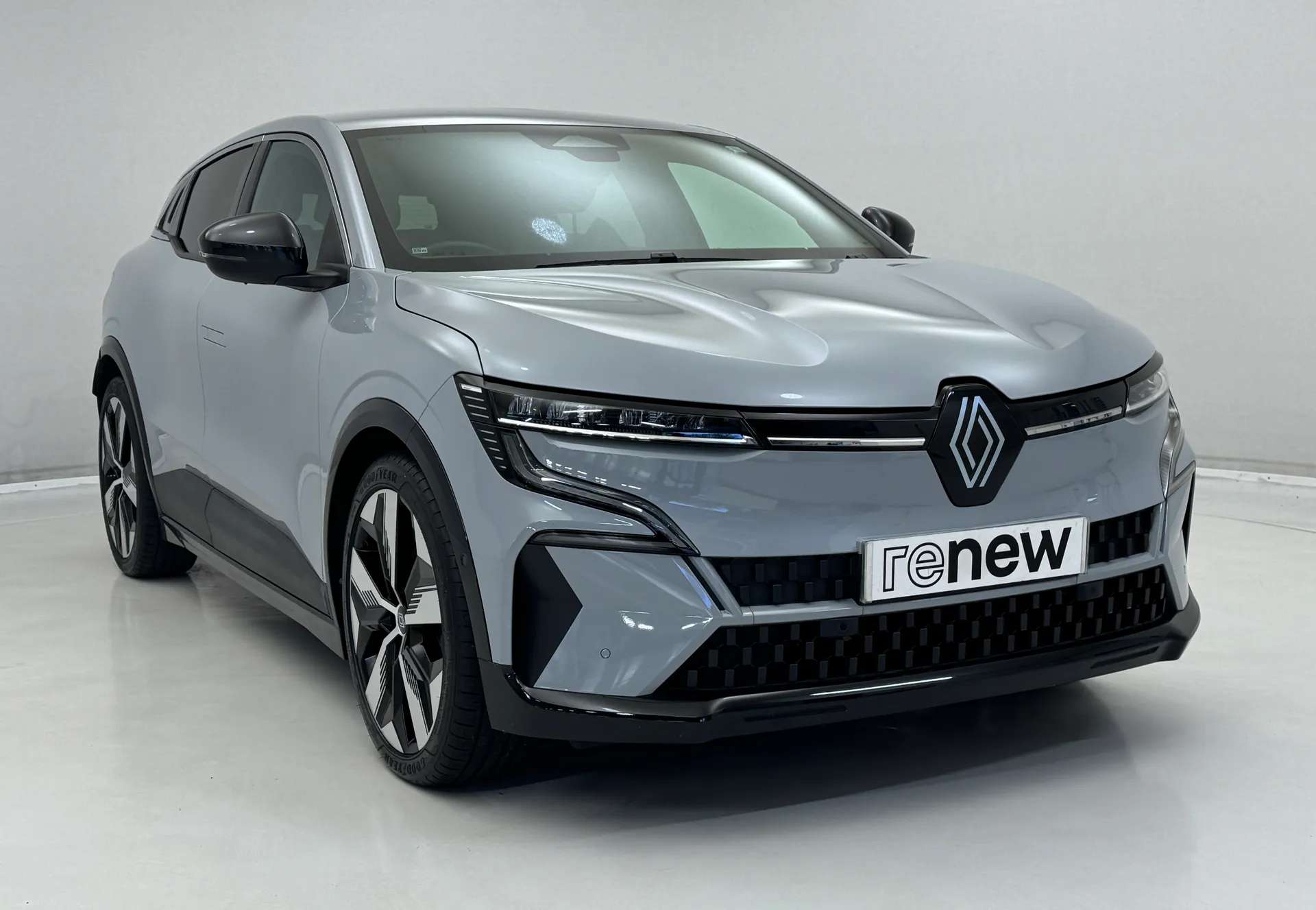 A 2023 RENAULT MEGANE E-TECH EV60 160kW Techno 60kWh Optimum Charge 5dr Auto A 2023 RENAULT MEGANE E-TECH EV60 160kW Techno 60kWh Optimum Charge 5dr Auto