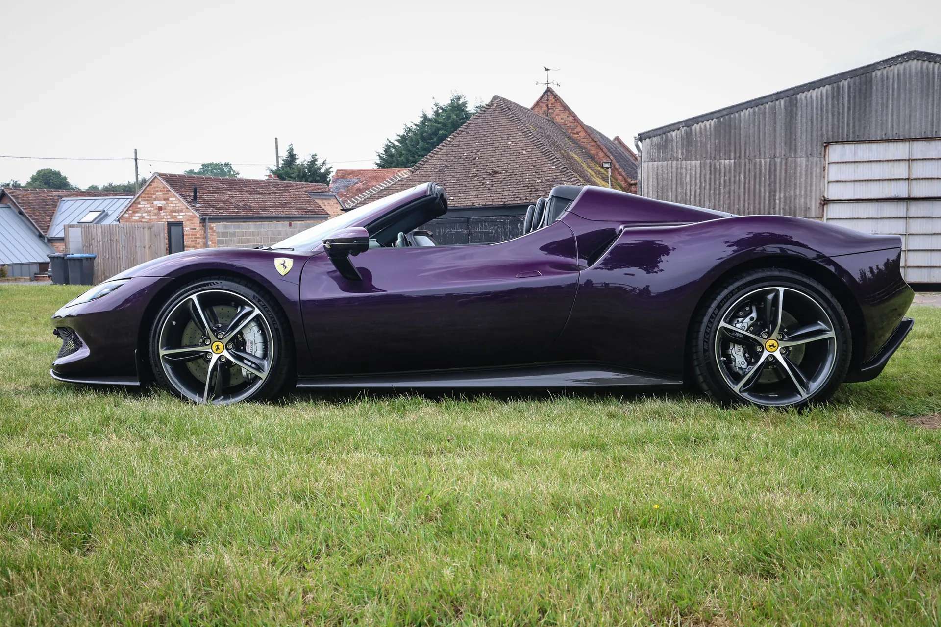 2024 FERRARI 296 GTS S-A 2024 FERRARI 296 GTS S-A